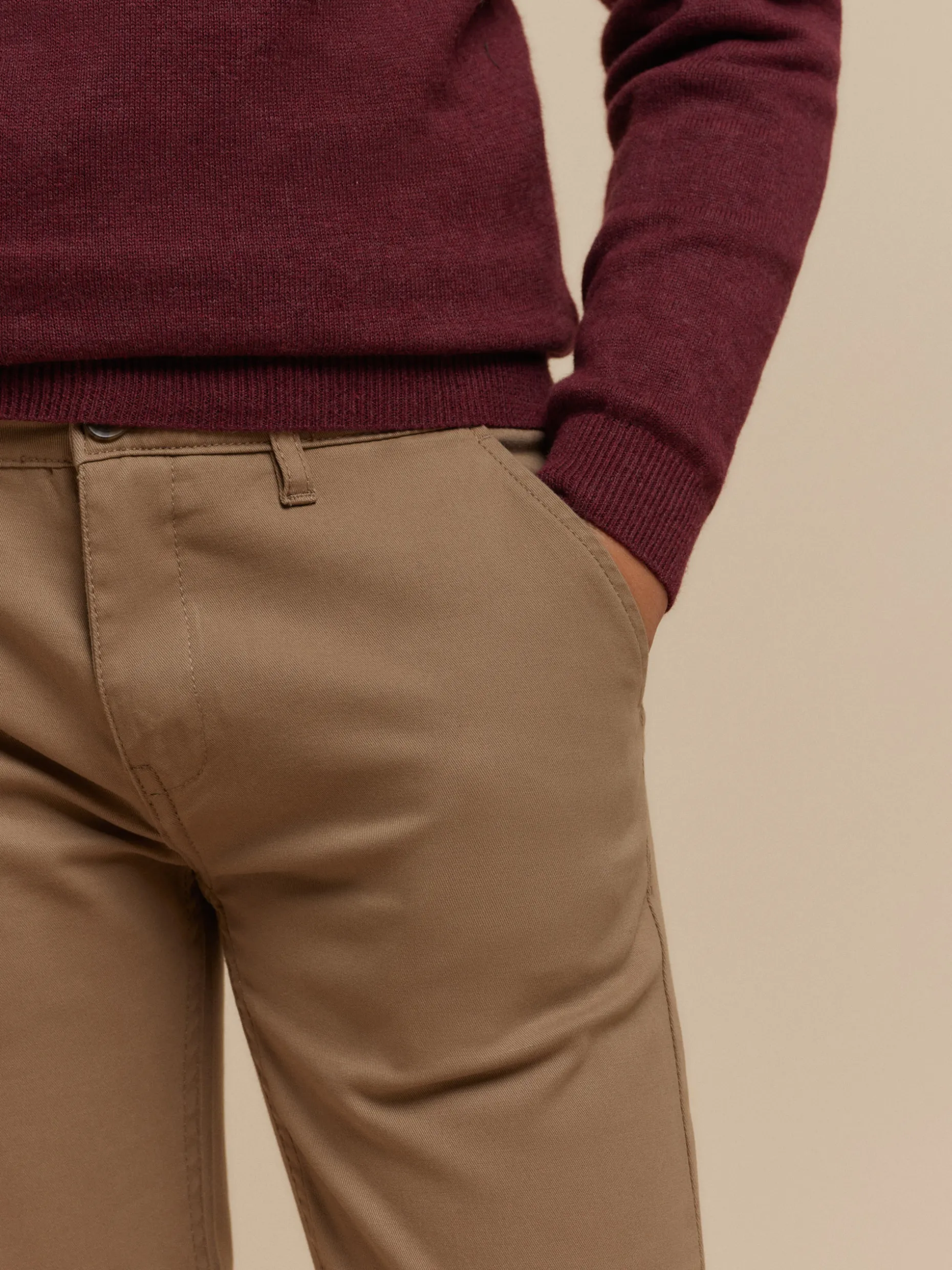 Pantaloni Chino Junior in Offerta Lampo - Moda Pratica per Ragazzi di Alvaro Moreno