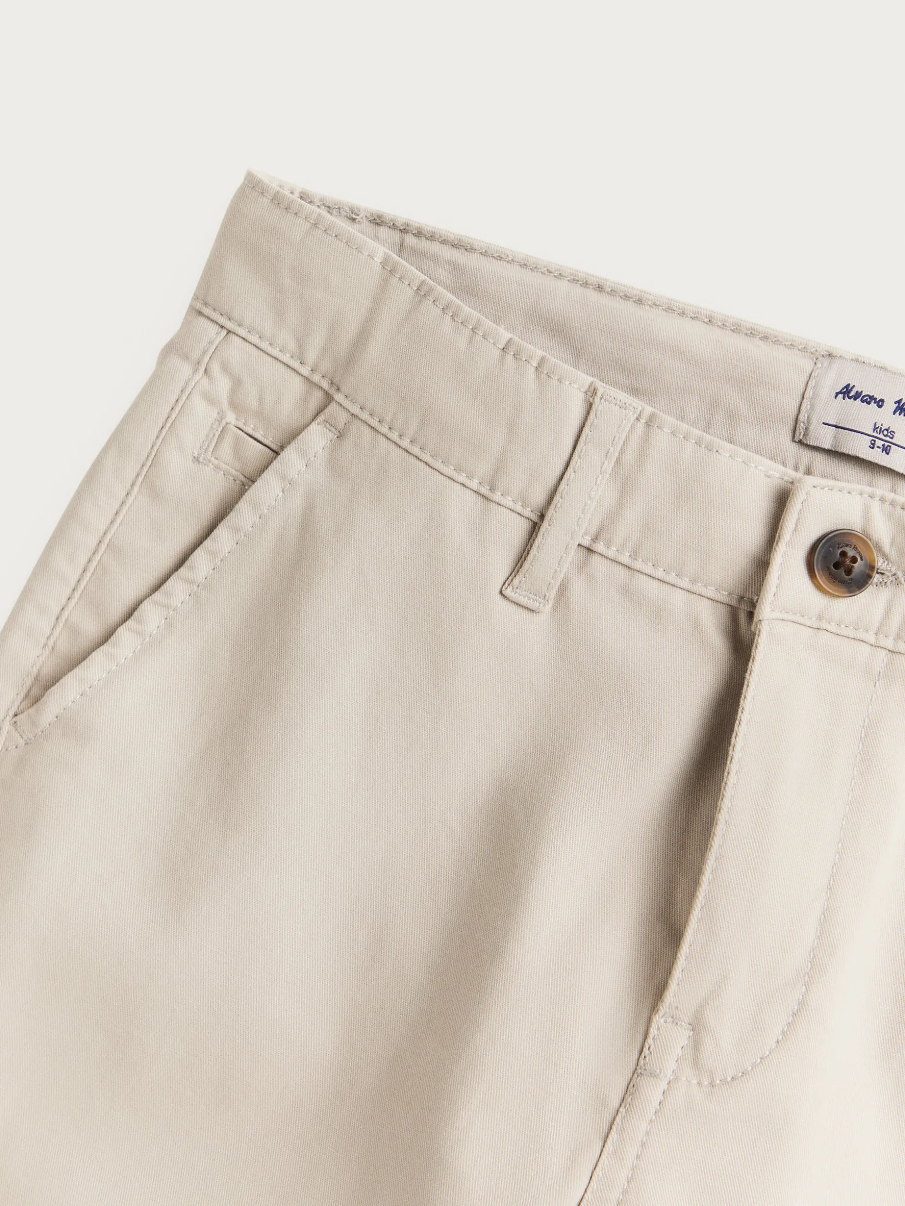 Pantaloni Chino Casual Eleganti per Ragazzi - Confortevoli e Stilizzati di Alvaro Moreno