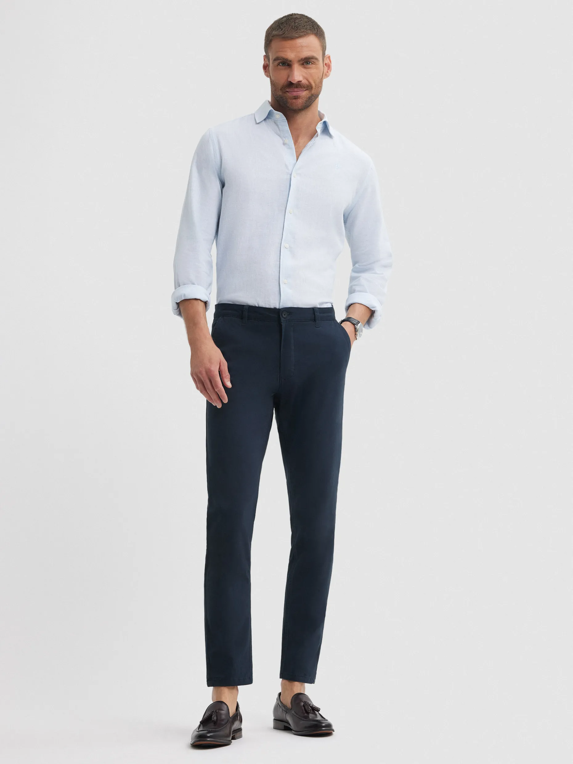 Pantaloni Chino Slim Fit Eleganti - Conforto Moderno a Prezzo Accessibile | Alvaro Moreno