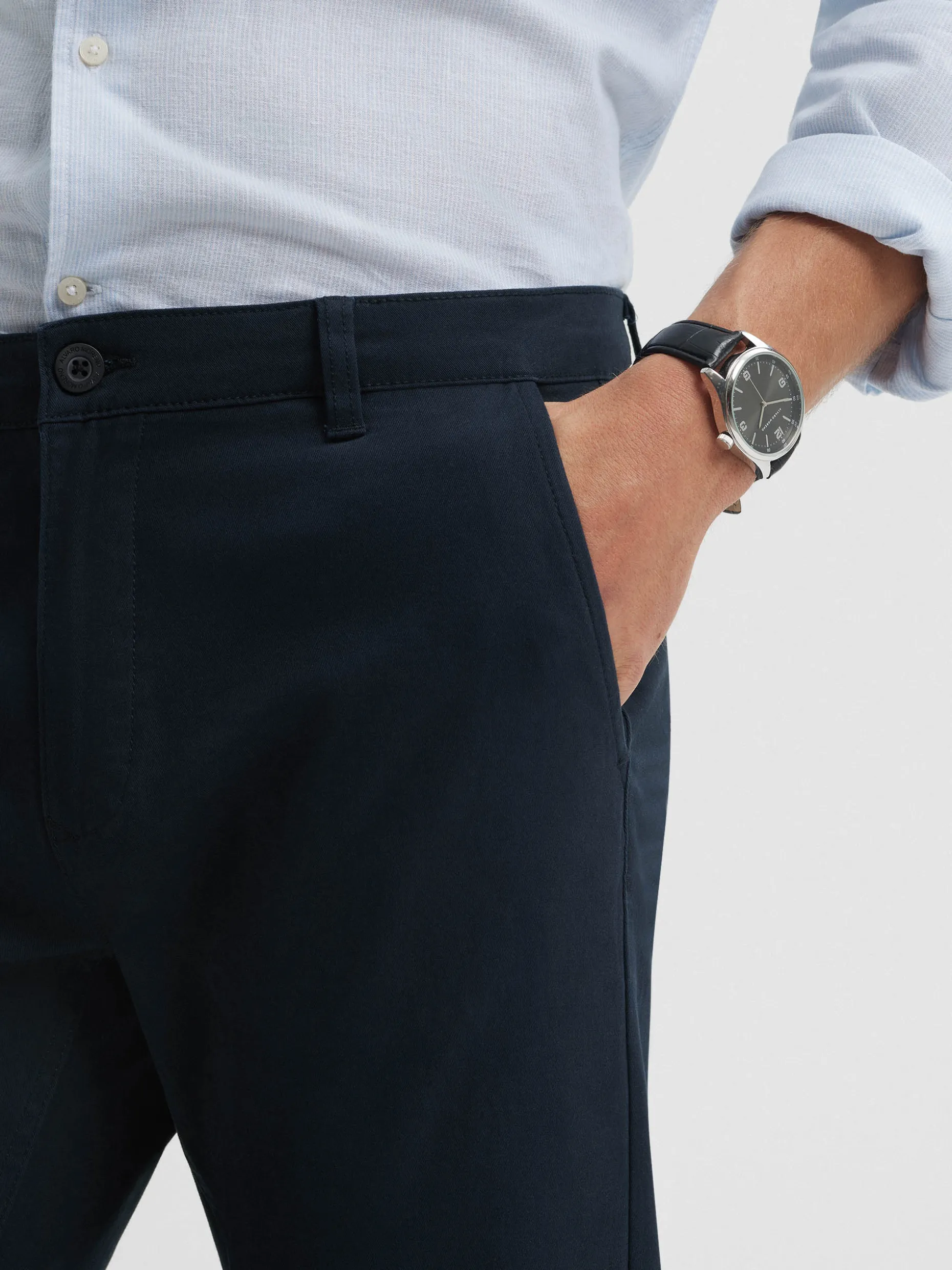 Pantaloni Chino Slim Fit Eleganti - Conforto Moderno a Prezzo Accessibile | Alvaro Moreno