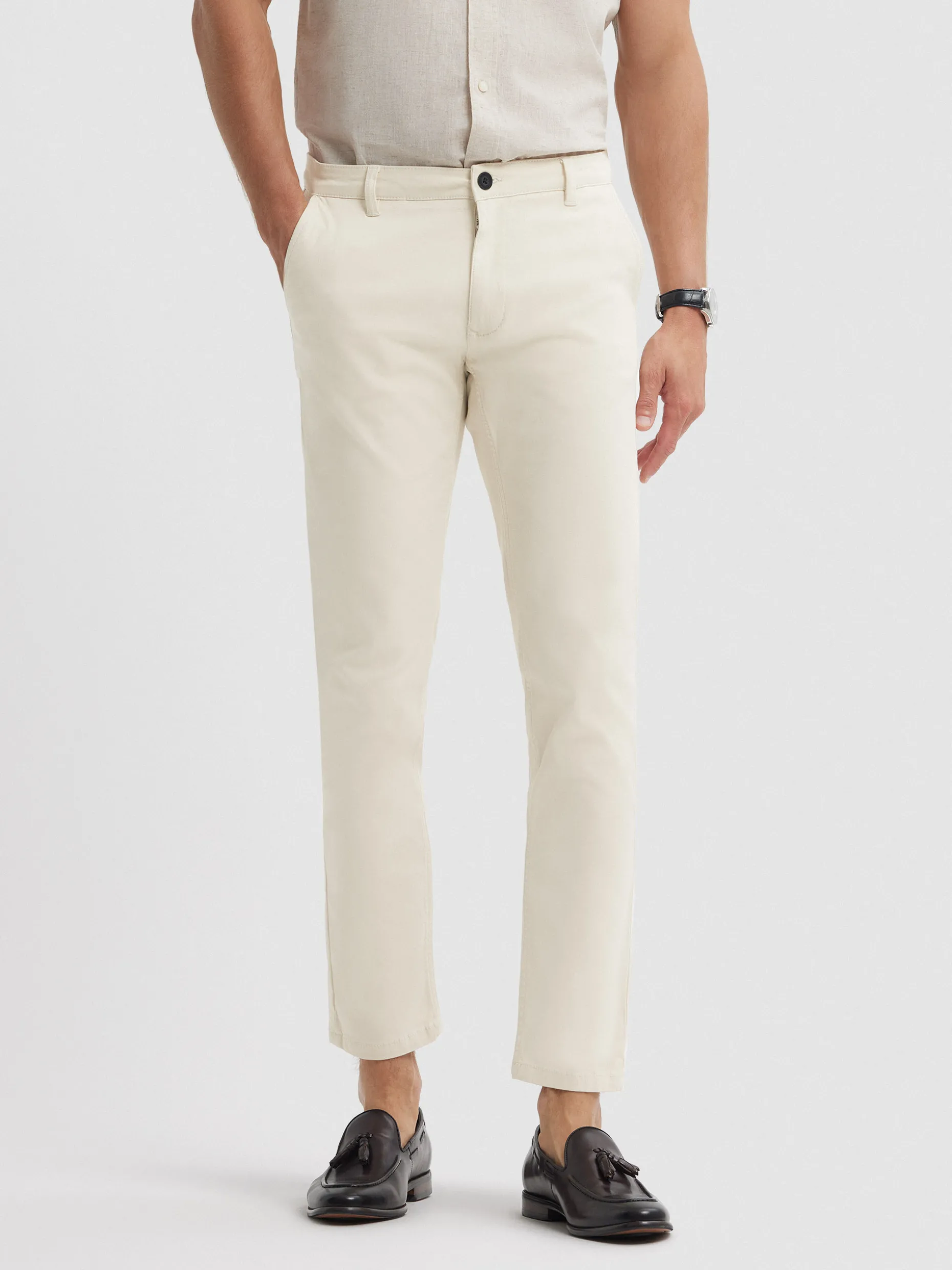 Pantaloni Chino Comodi e Moderni - Taglio Slim Premium | Promozione Alvaro Moreno

(：，，，，，SEO)