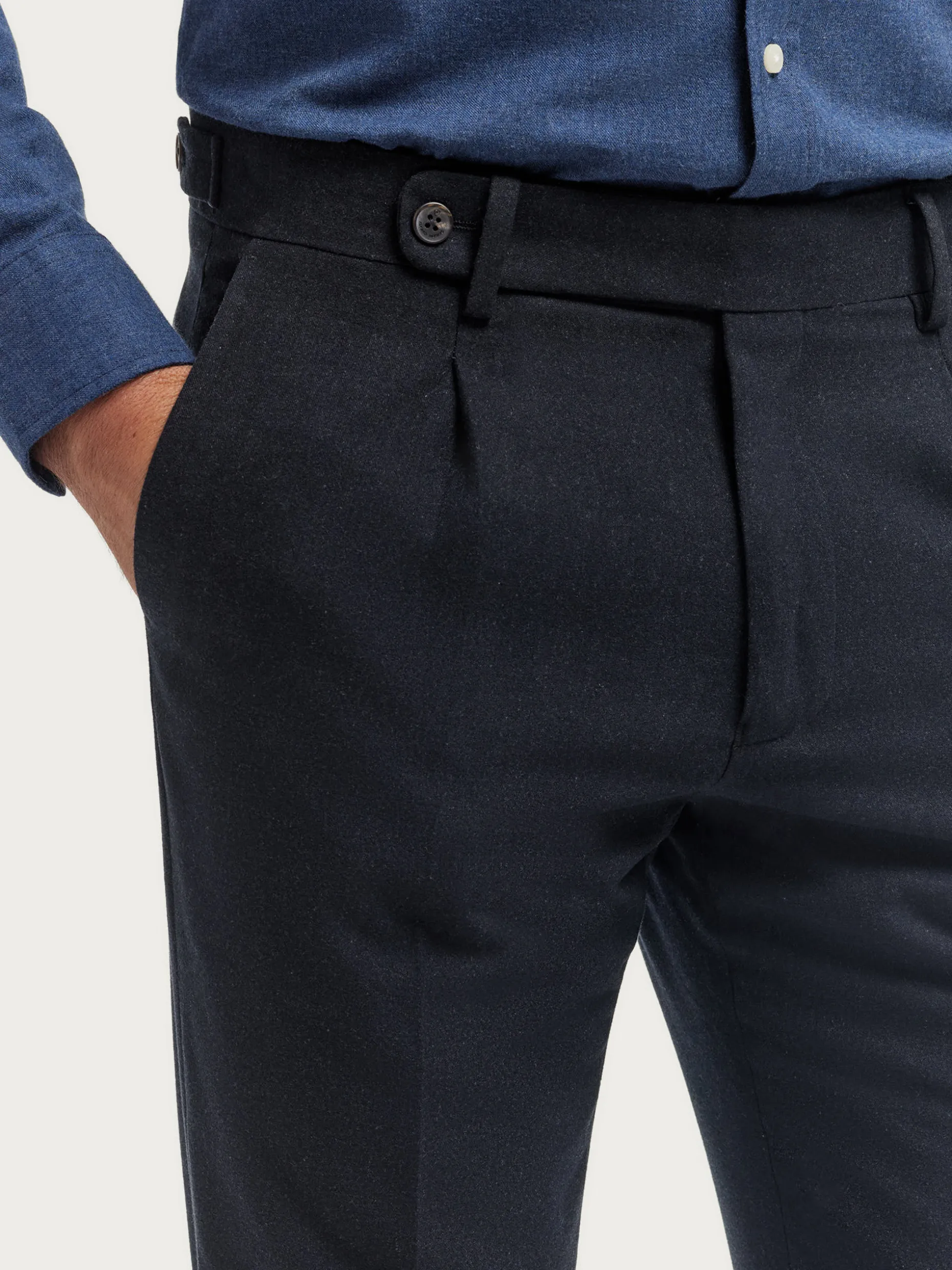 Pantaloni Classici in Tela Twill Alvaro Moreno - Ultime Occasioni Stile Senza Tempo