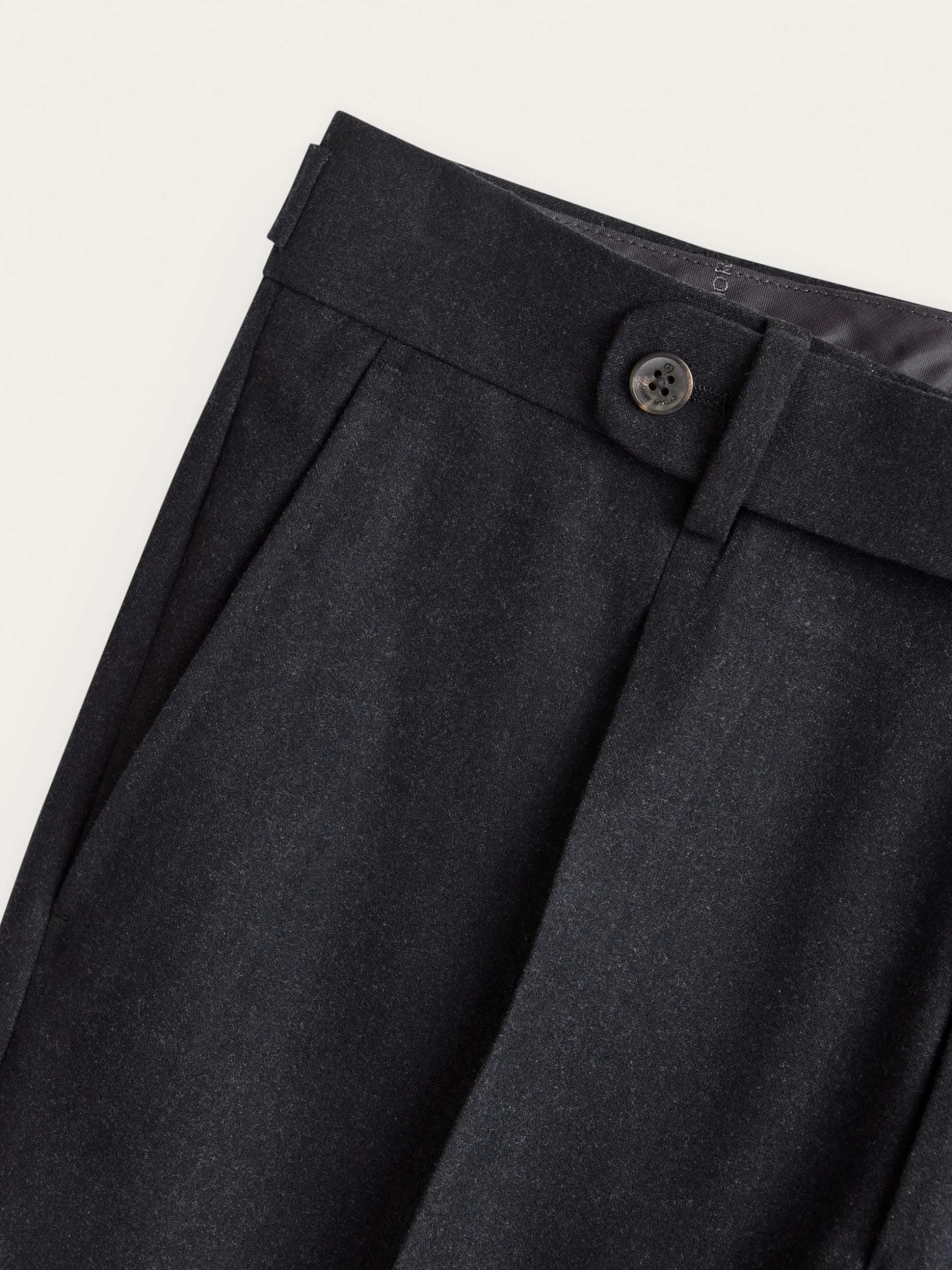 Pantaloni Classici in Tela Twill Alvaro Moreno - Ultime Occasioni Stile Senza Tempo