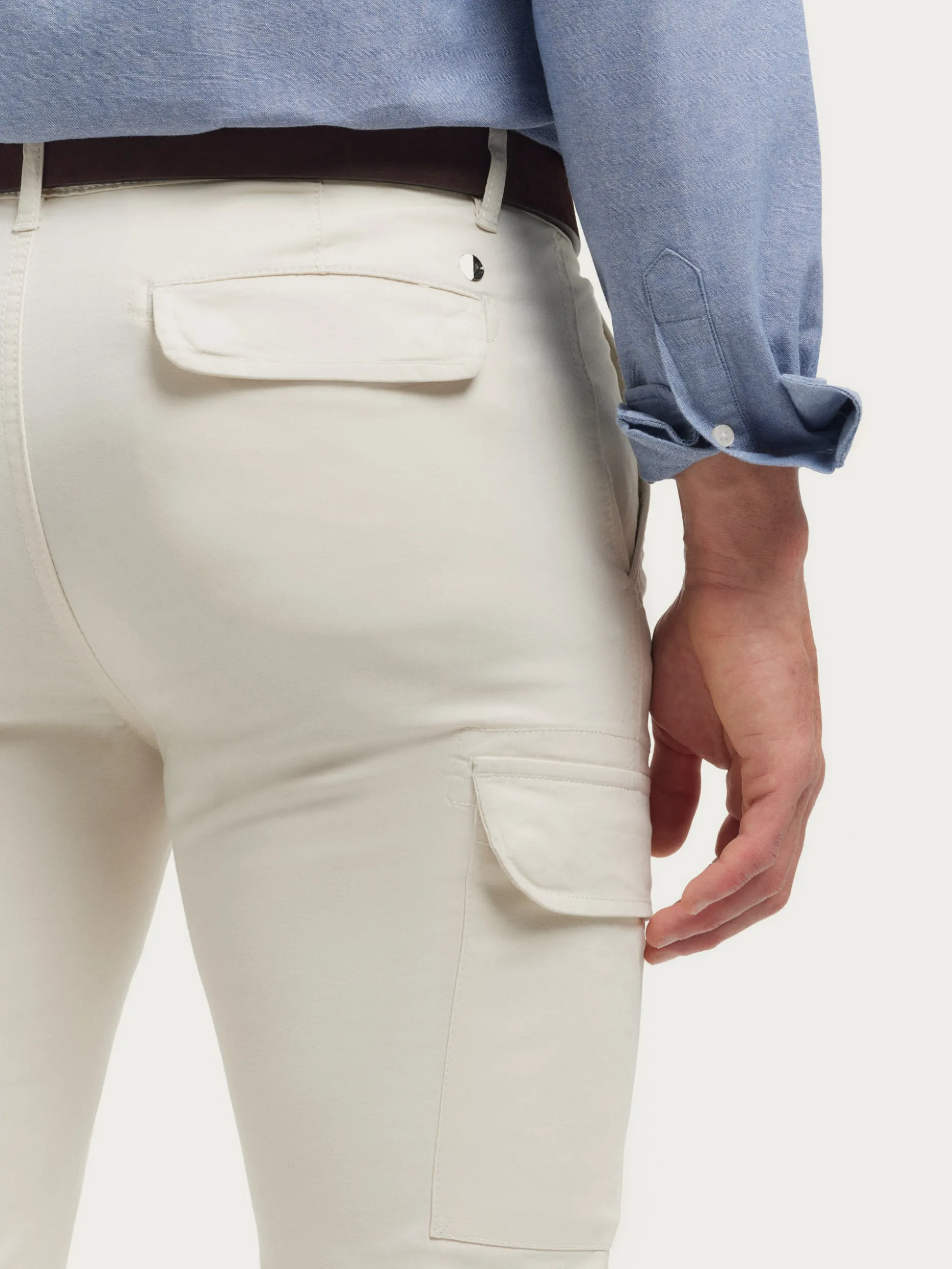 Pantaloni Casual Deserto – Tessuto Leggero e Confortevole, Stile Alvaro Moreno