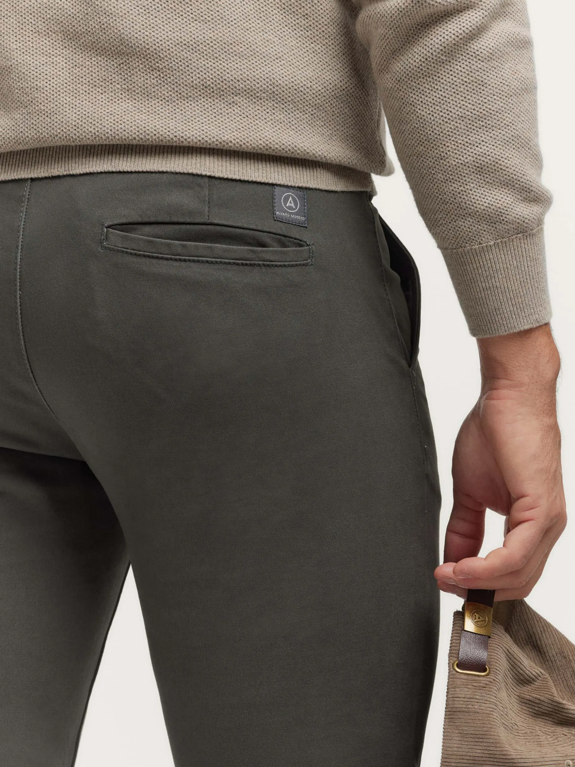 Pantaloni Uomo Stile Elvis - Design Iconico & Comfort Senza Tempo | Collezione Esclusiva Alvaro Moreno