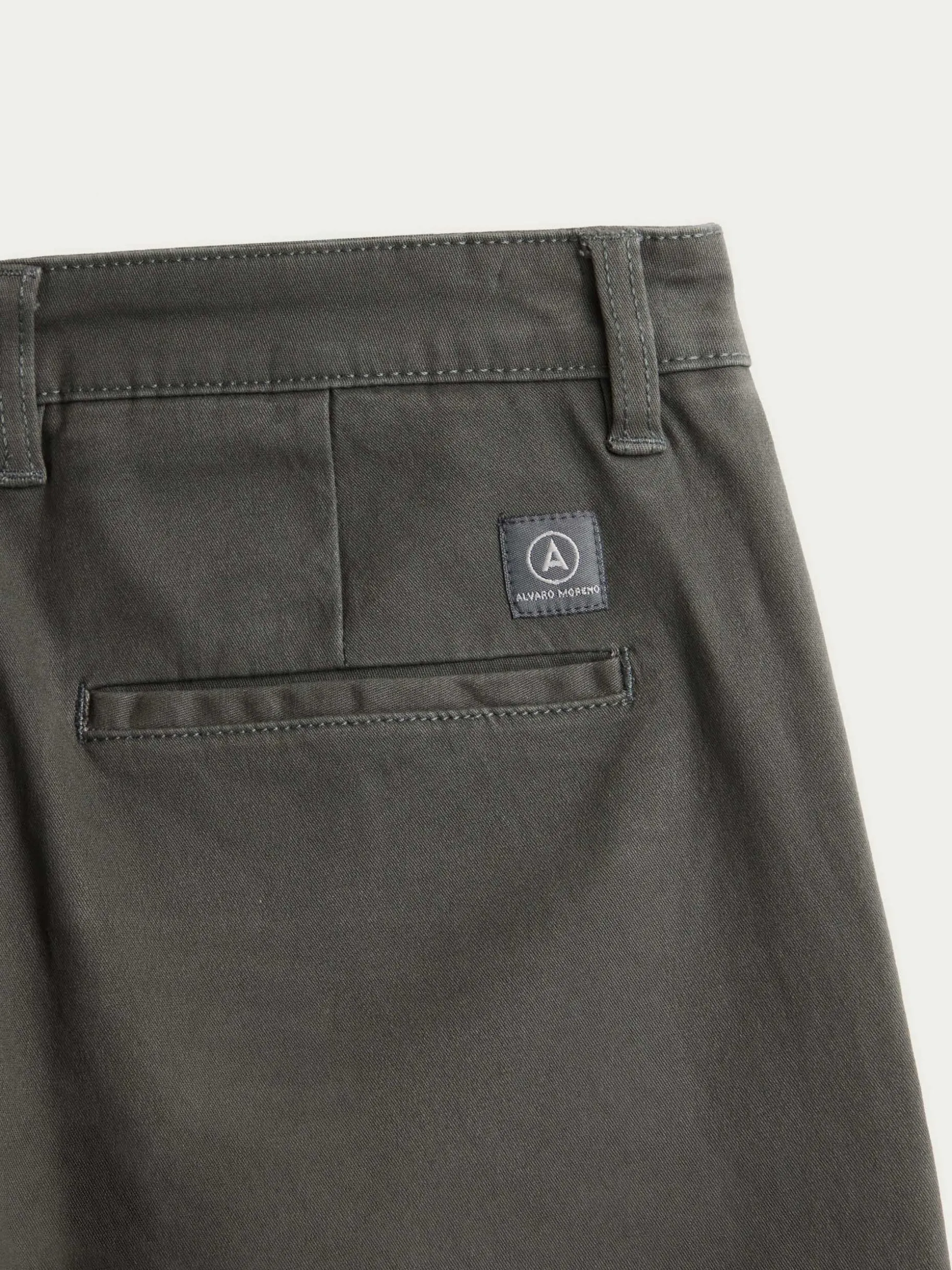 Pantaloni Uomo Stile Elvis - Design Iconico & Comfort Senza Tempo | Collezione Esclusiva Alvaro Moreno