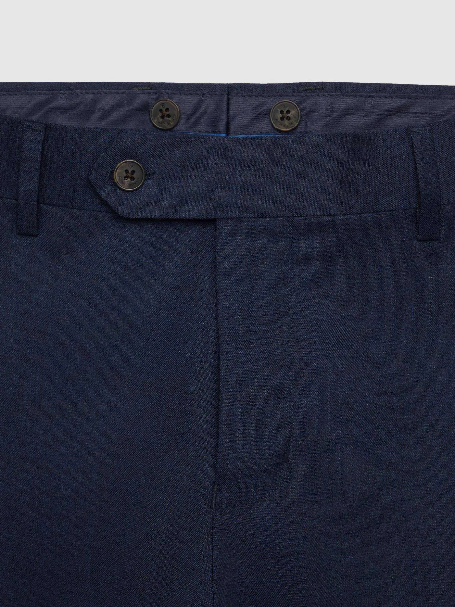 Pantalone Elegante in Tessuto Traforato - Design Álvaro Moreno - Versione Estiva Leggera per Uomo 2024

（：Álvaro Moreno ，，，）