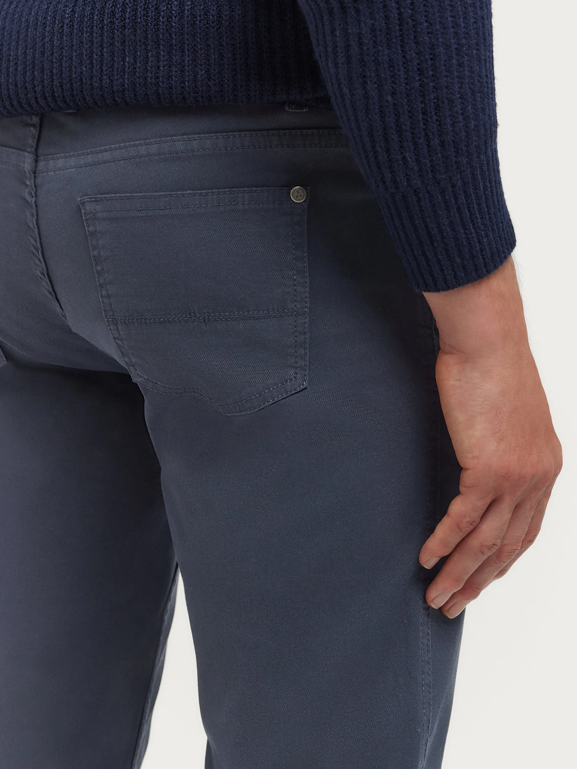 Pantaloni Uomo Microfibra con 5 Tasche Pratiche - Edizione Limitata Alvaro Moreno in Promozione