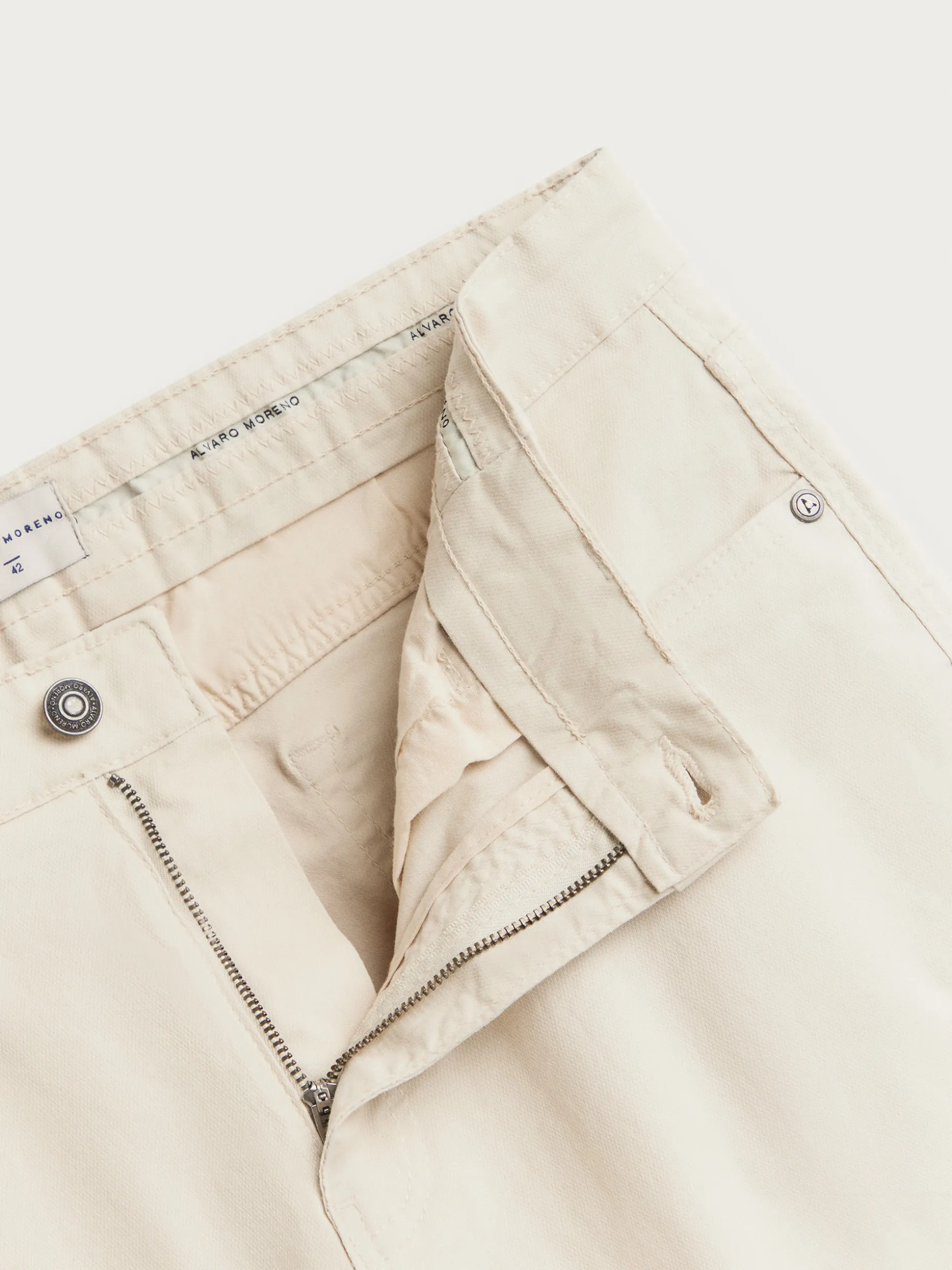 Pantaloni Uomo con 5 Tasche Multiple - Design Moderno da Alvaro Moreno | Taglio Slim & Comodi per Ogni Occasione | Collezione Esclusiva Online