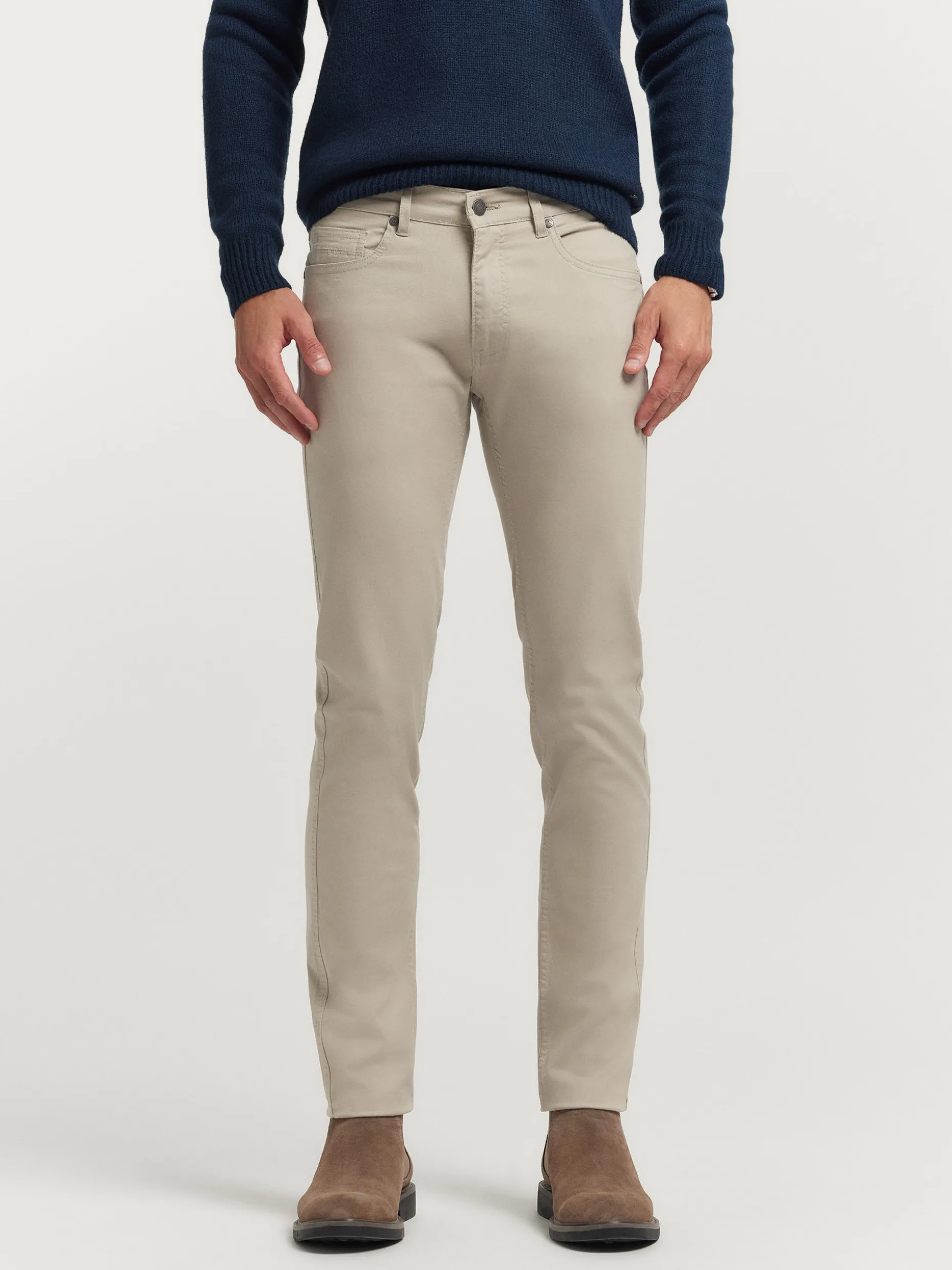 Jeans Confortevoli Microfit con 5 Tasche Pratiche - Collezione Hot di Alvaro Moreno