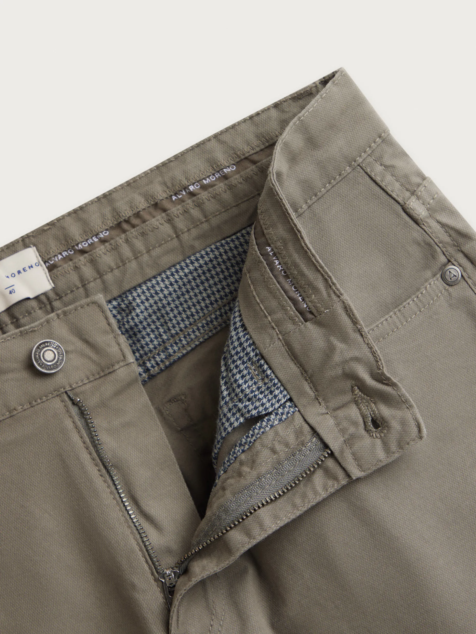 Pantaloncini Corti con 5 Tasche - Design Pratico e Stiloso da Alvaro Moreno | Offerta Esclusiva