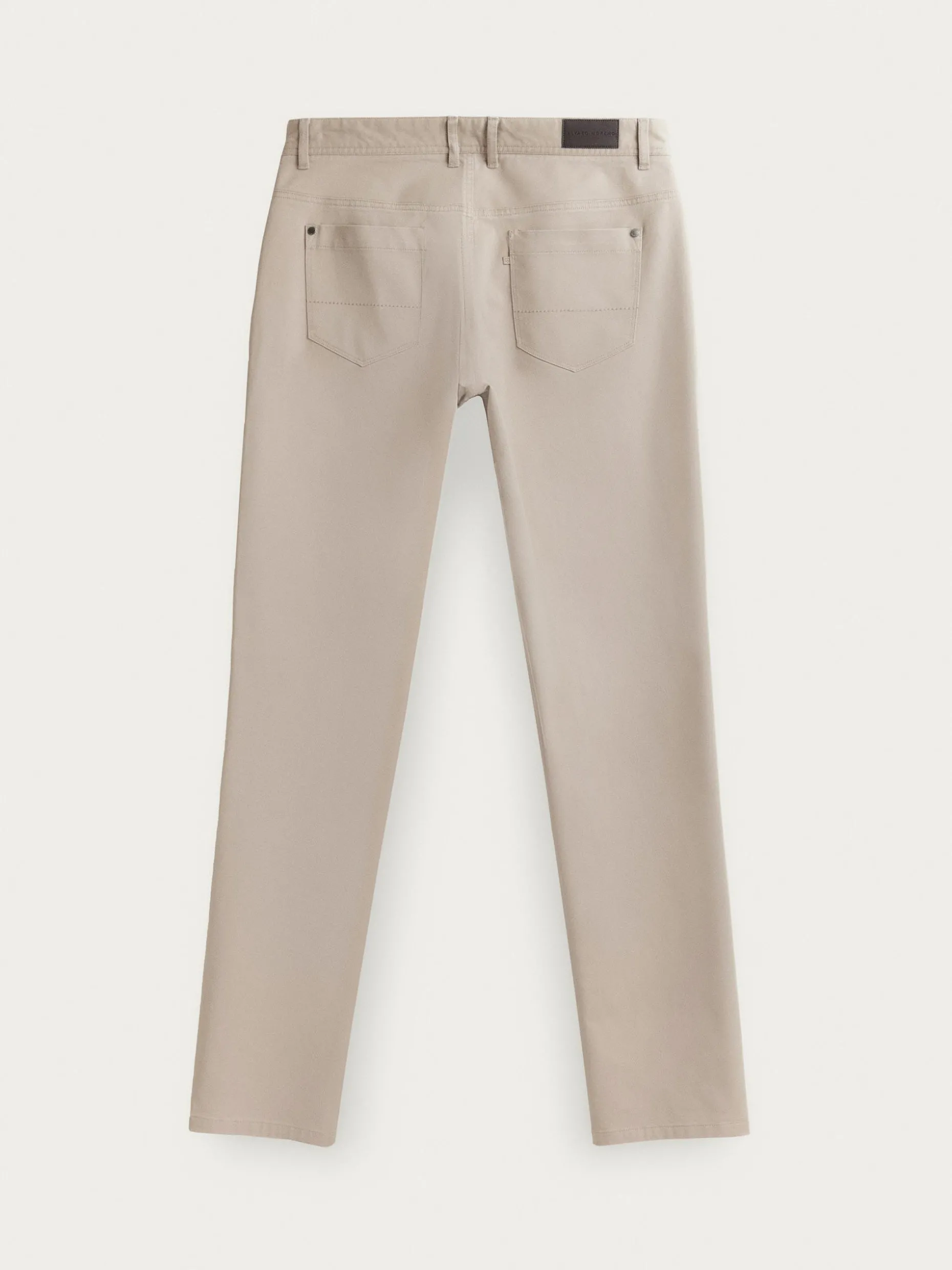 Pantaloni Moderni con Tasca Laterale - Design Esclusivo di Alvaro Moreno