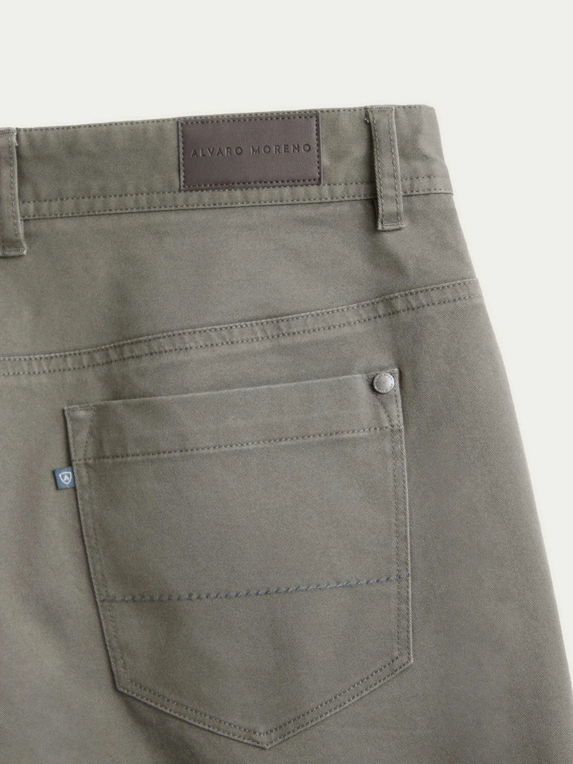Pantaloni Uomo Alvaro Moreno - Design Moderno e Comodi per Tutto il Giorno (Disponibili in Scontistica Estiva)