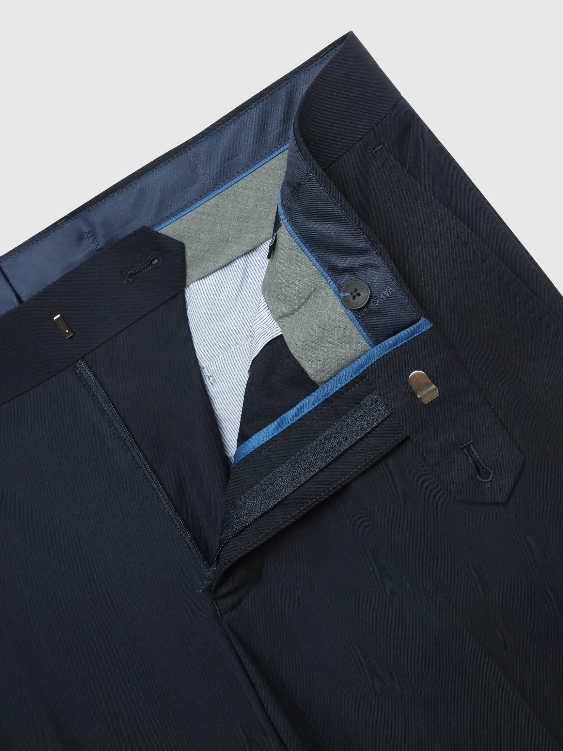 Pantaloni Uomo in Twill Crociato - Comodi ed Eleganti, Stile Classico con Tocco Casual - Alvaro Moreno Store