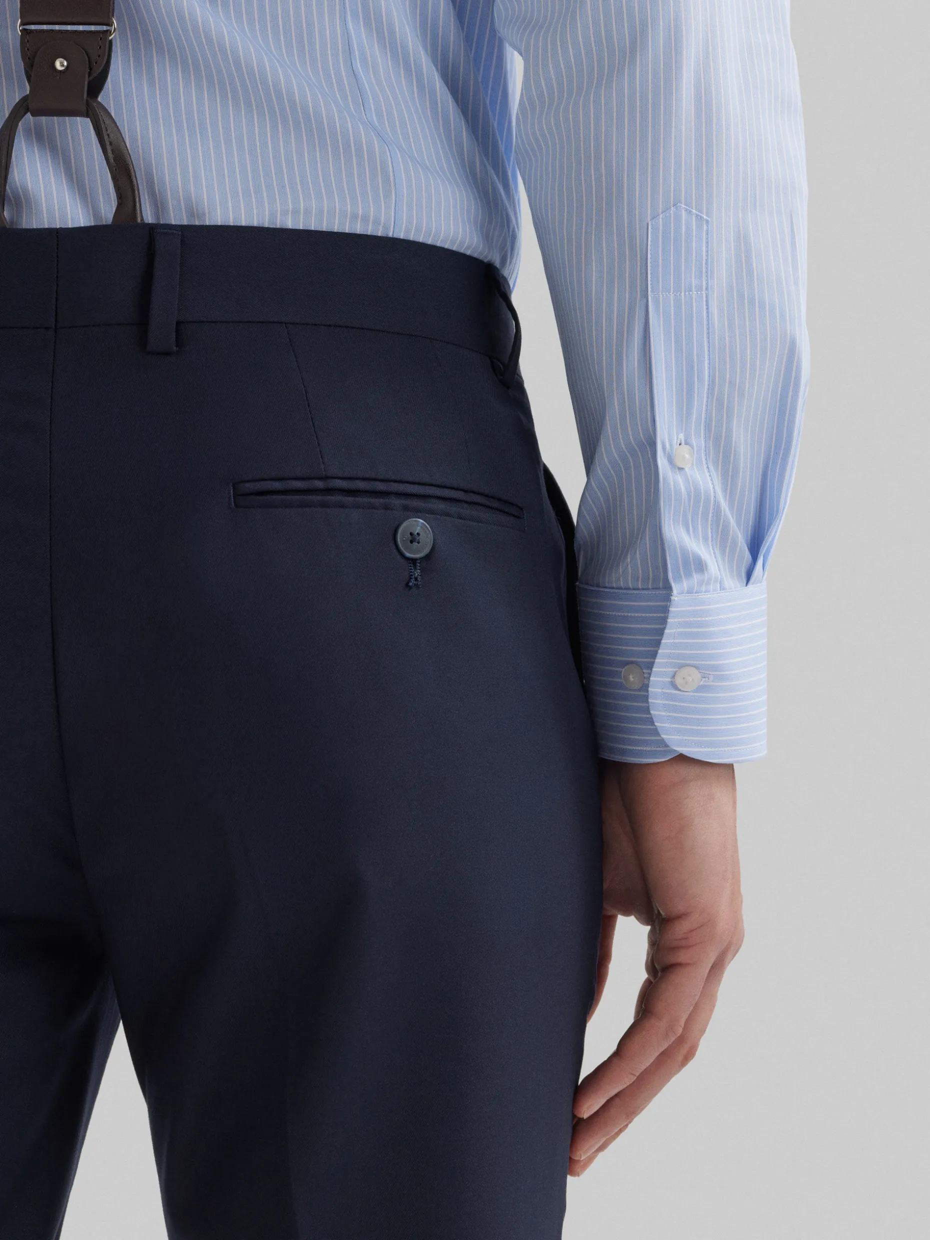 Pantaloni Uomo in Twill a Spina - Design Cruzato Comodo | Outlet Alvaro Moreno, Confezione Classica e Versatile