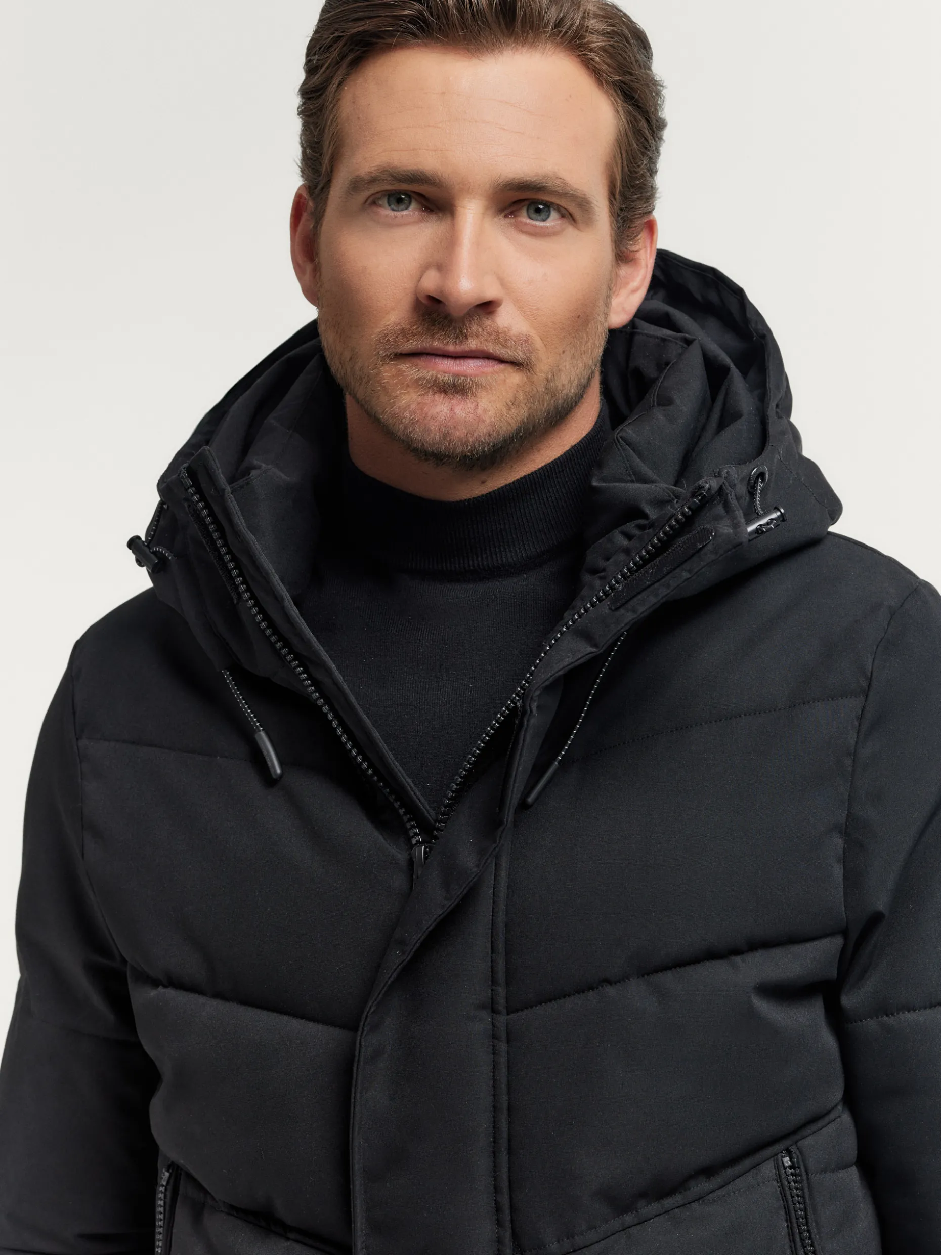 Giacca Invernale Baskerville - Parka Impermeabile con Cappuccio | Abbigliamento Uomo di Alvaro Moreno