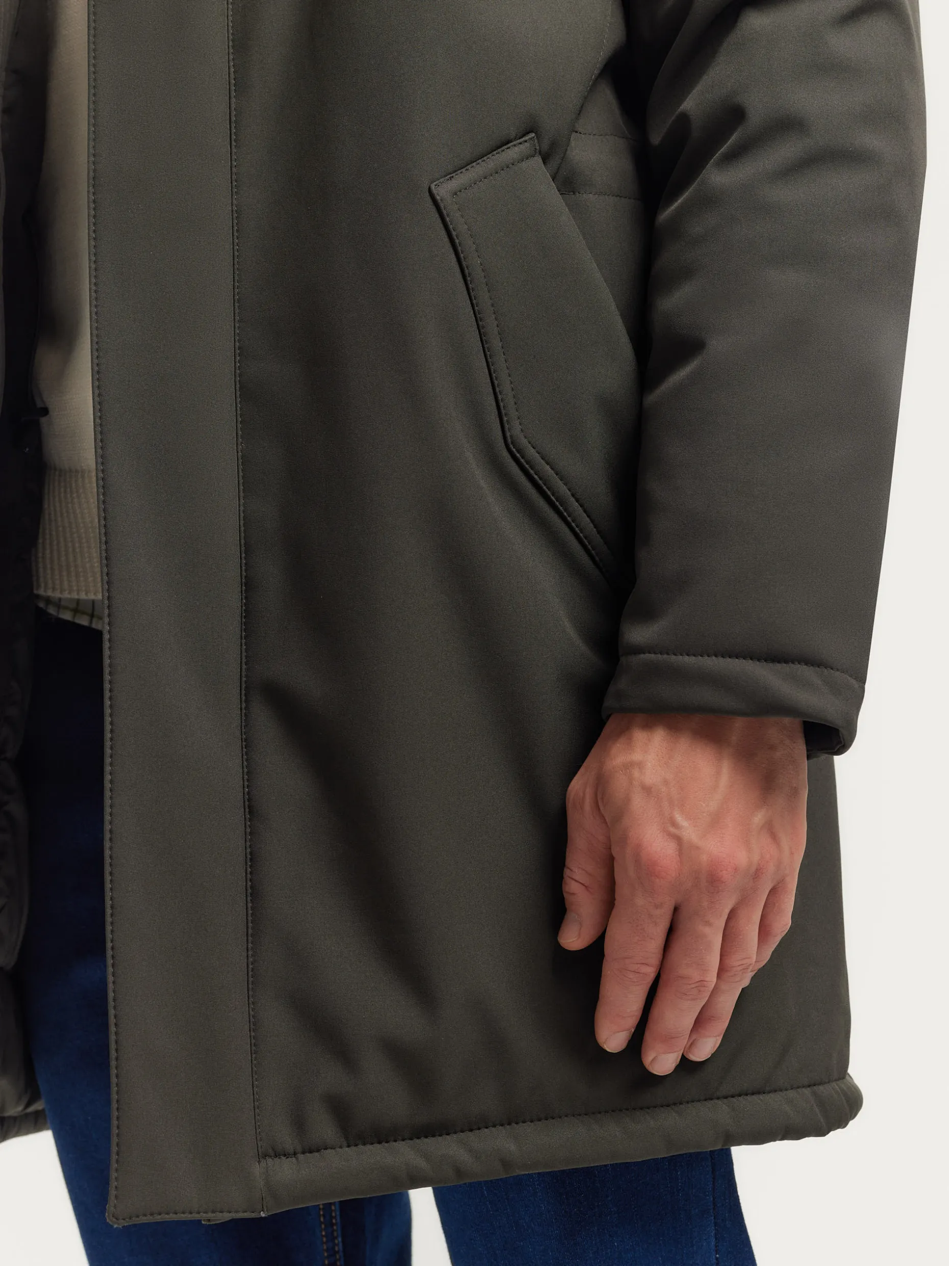 Borgia Parka Premium: Giacca Impermeabile Elegante con Cappuccio, Disponibile da Alvaro Moreno