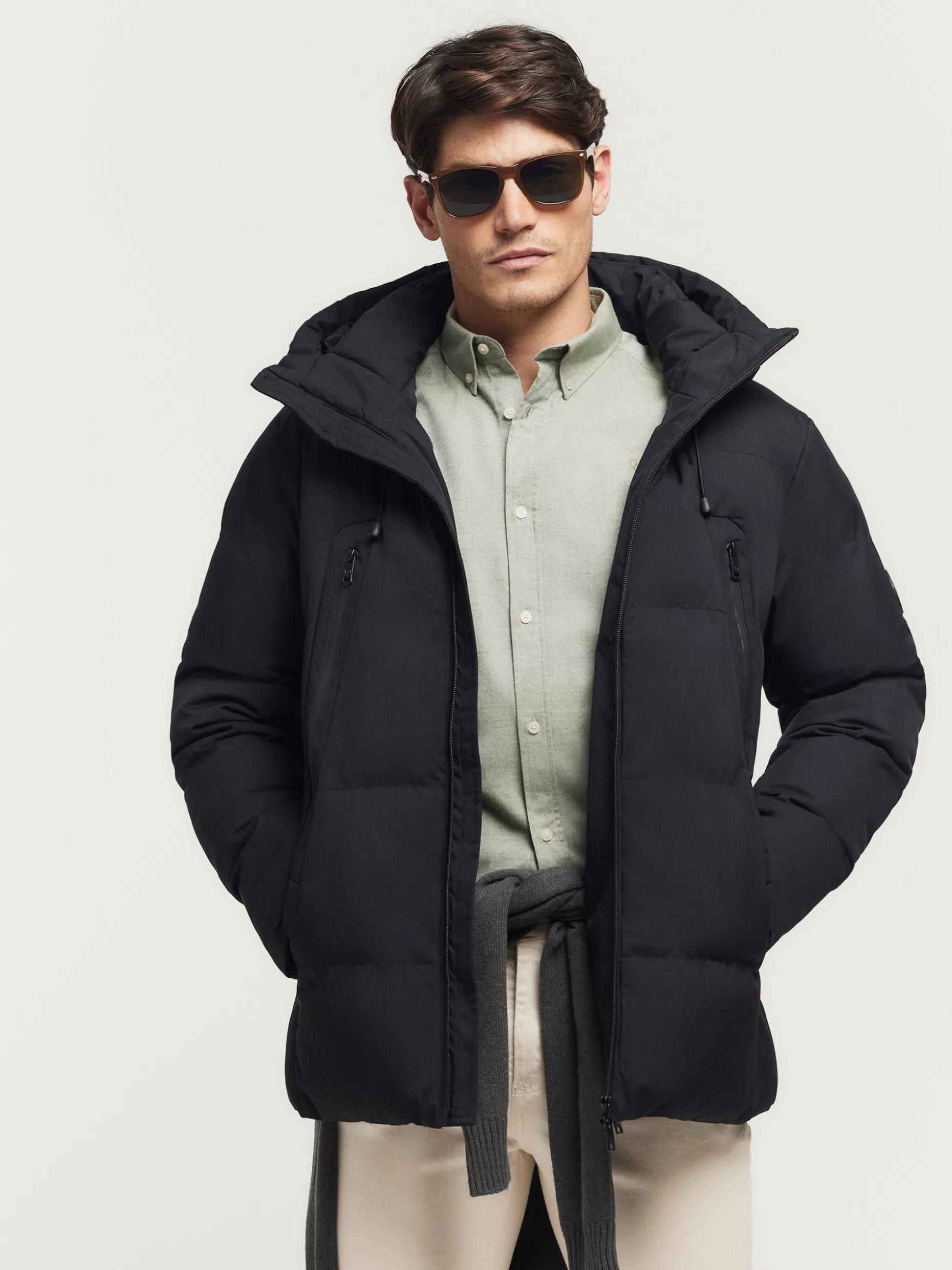 Giacca Parka Premium Alvaro Moreno - Cappuccio Regolabile, Design Esclusivo per Massimo Conforto Stagionale | Tessuto Tecnologico Antivento, Modello Unisex 2024 | Ideale per Escursioni e Urban Style