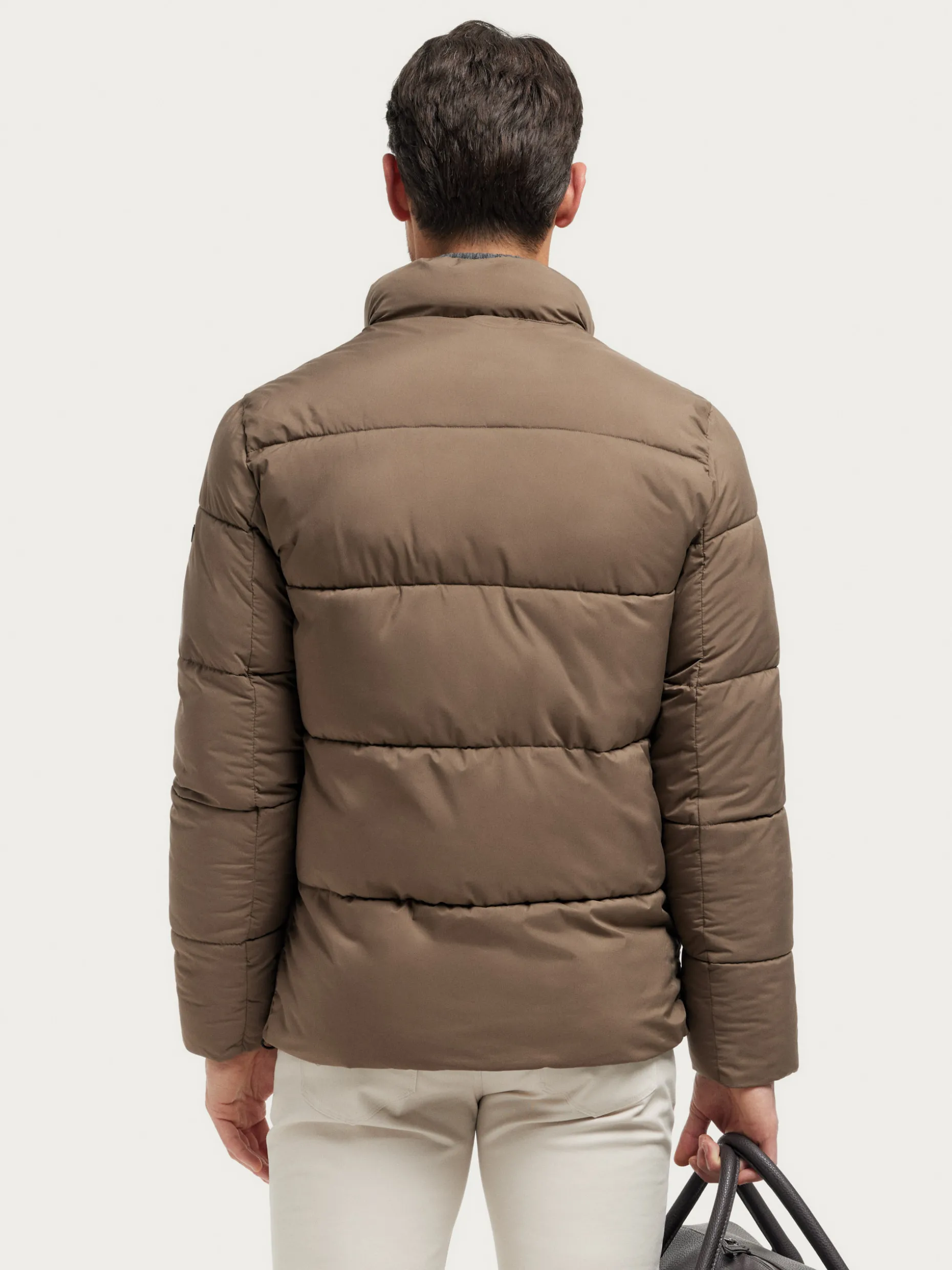 Giacca Impermeabile Conner con Cappuccio - Parka Urbana dal Design Moderno, Firma Alvaro Moreno | Collezione Autunno/Inverno 2024
