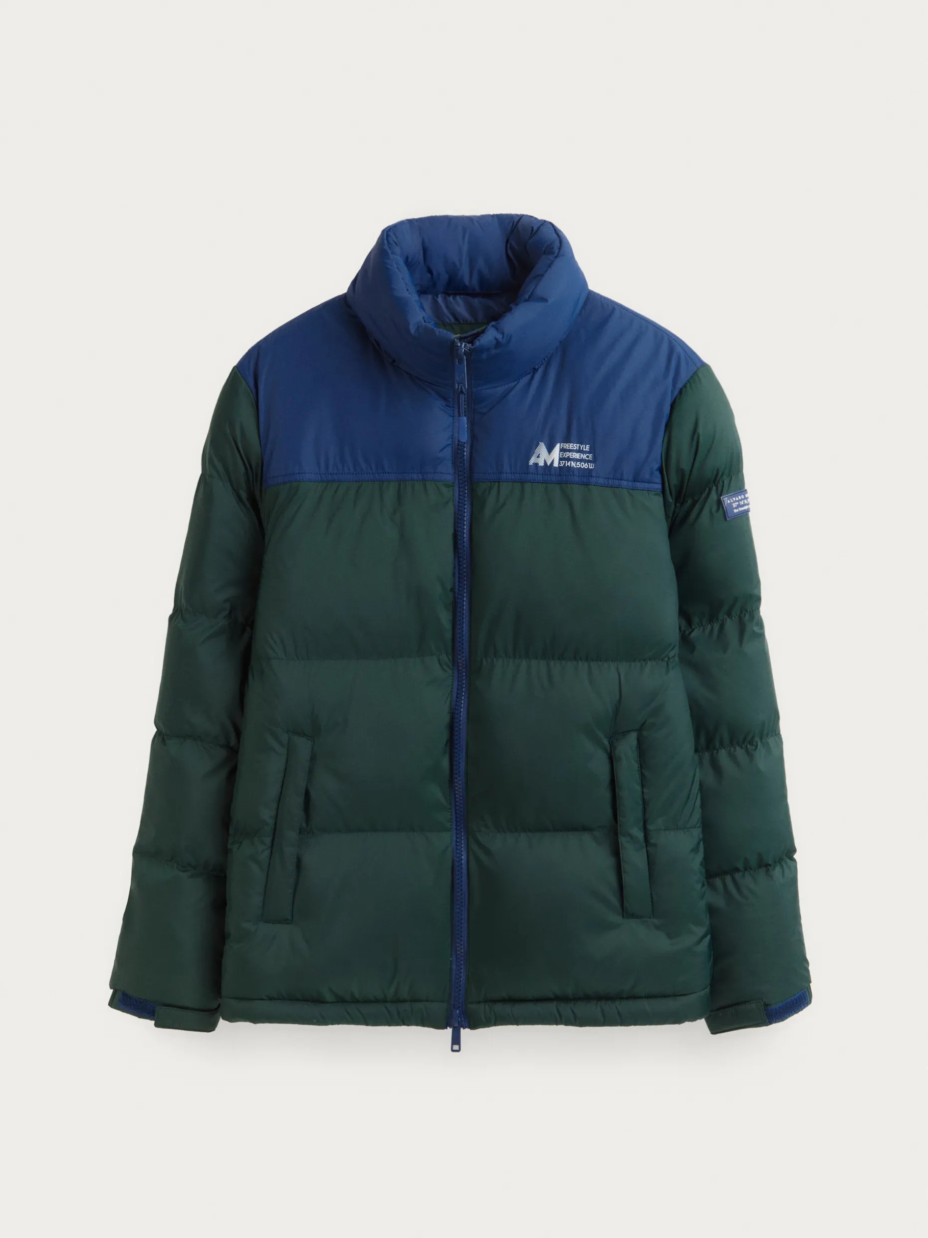 OutdoorPro Giacca Impermeabile Elbrus Uomo, Design Esclusivo di Alvaro Moreno, Per Escursioni Invernali con Cappuccio Regolabile