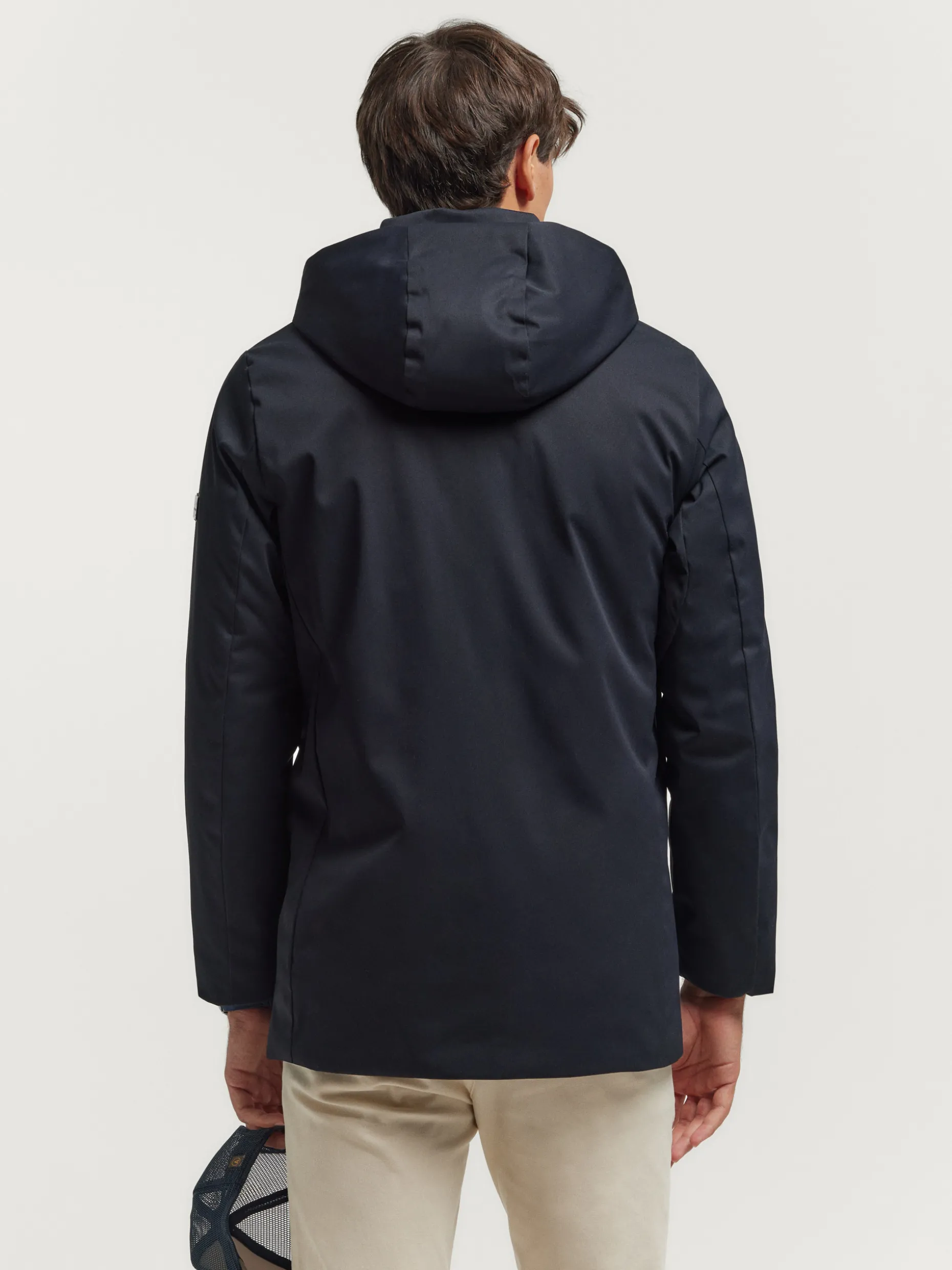 Giacca Parka Invernale Roster | Cappotto Uomo Premium | Collezione Esclusiva Alvaro Moreno Shop 

(Alternativa con elementi di localizzazione:)
Parka Roster Premium per Uomo | Abbigliamento Invernale di Design | Negozio Ufficiale Alvaro Moreno - Milano