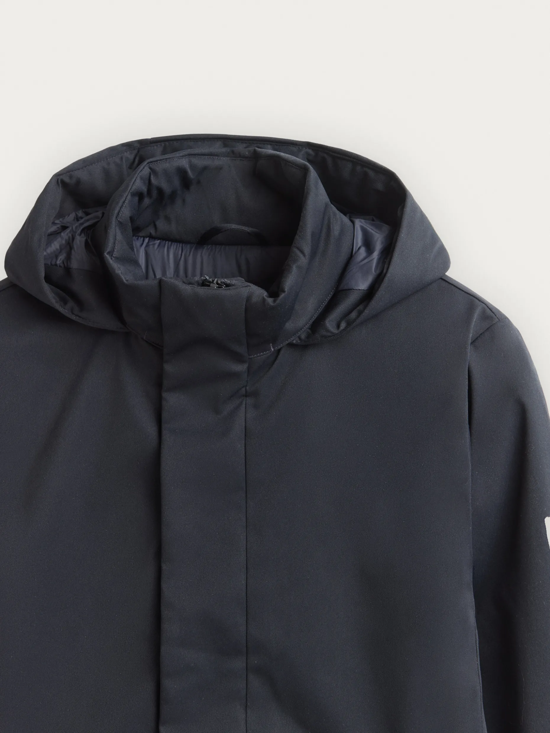 Giacca Parka Invernale Roster | Cappotto Uomo Premium | Collezione Esclusiva Alvaro Moreno Shop 

(Alternativa con elementi di localizzazione:)
Parka Roster Premium per Uomo | Abbigliamento Invernale di Design | Negozio Ufficiale Alvaro Moreno - Milano