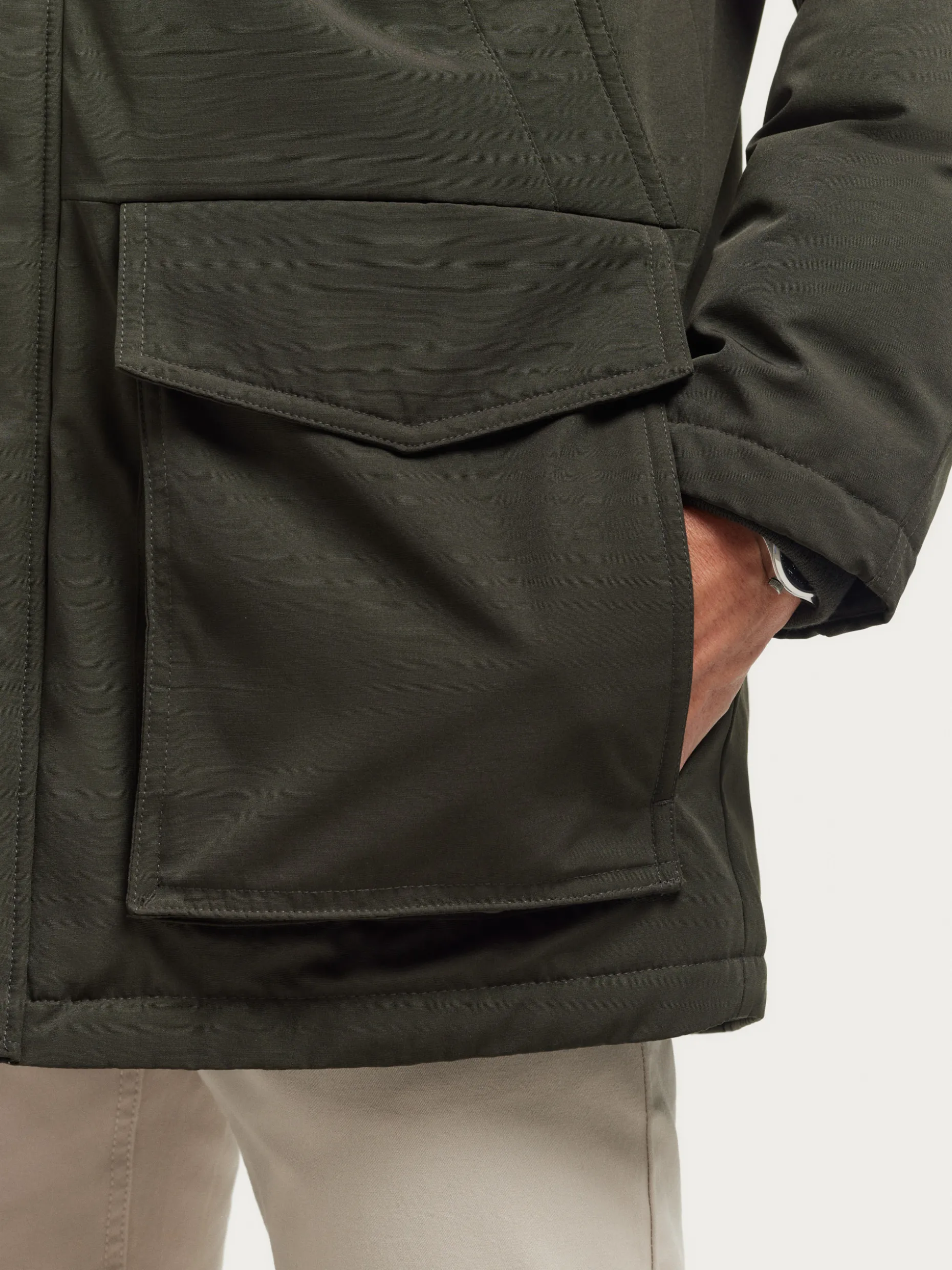 Giubbotto Sherman Parka - Design Funzionale e Comfort Moderno per la Stagione Fredda | Disponibile su Alvaro Moreno Online