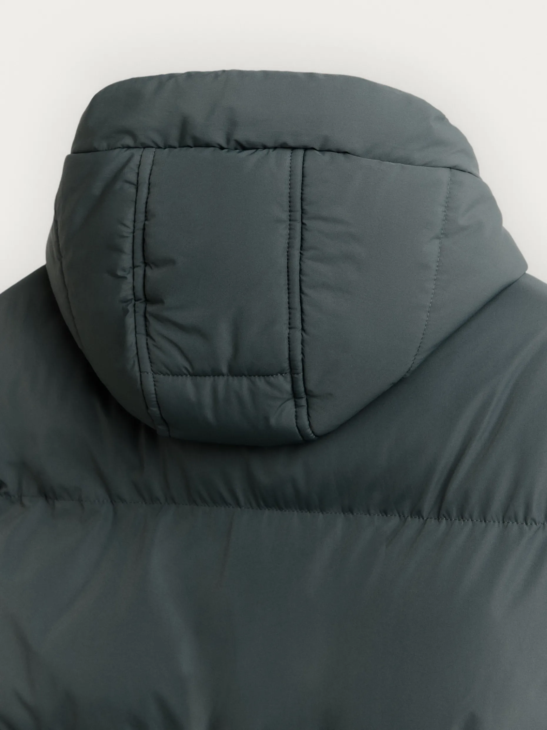 PARKA IMPERMEABILE SKYLINE - Alvaro Moreno | Cappuccio Regolabile, Stile Urbano con Sconti Esclusivi per l'Inverno 2024