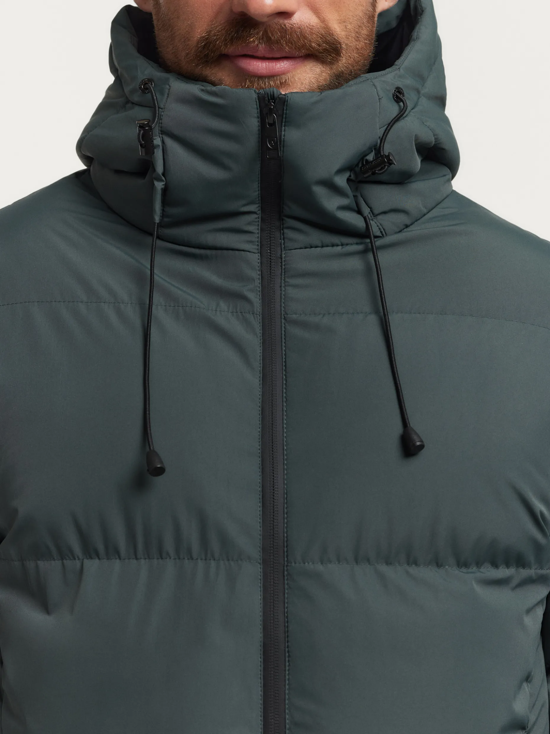 PARKA IMPERMEABILE SKYLINE - Alvaro Moreno | Cappuccio Regolabile, Stile Urbano con Sconti Esclusivi per l'Inverno 2024