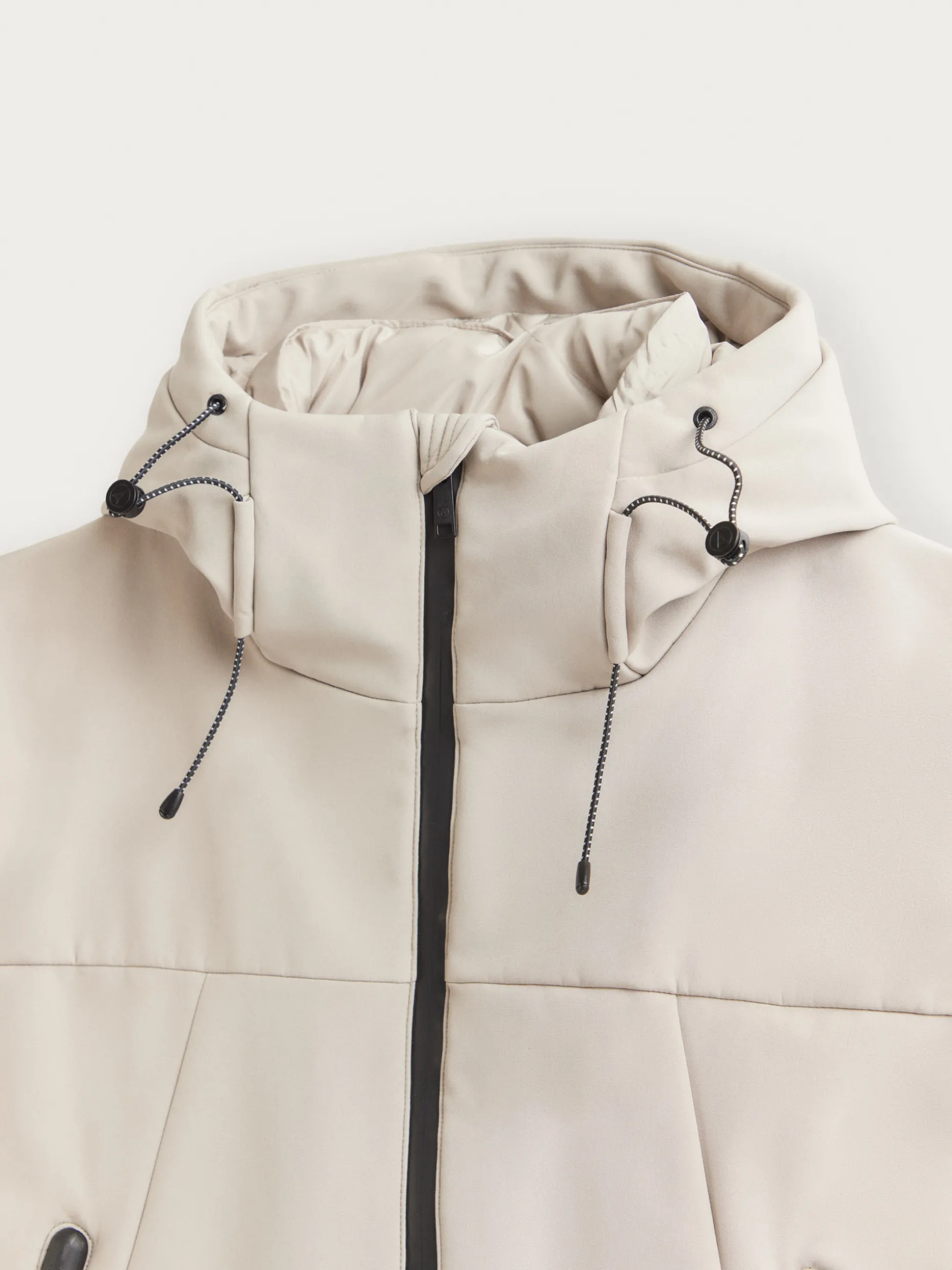 Giacca Invernale Skywalker - Cappotto Imbottito Unisex di Alvaro Moreno | Design Futuristico per Collezione Autunno/Inverno 2024, Stile Avanguardista con Cappuccio Regolabile, Ideale per Escursioni Montane e Urban Style