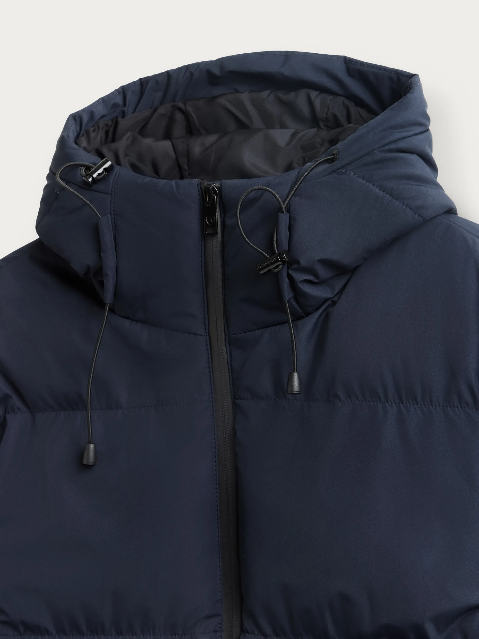 Giacca Invernale Skywear Uomo - Design Esclusivo Alvaro Moreno con Cappuccio Regolabile, Tasca Termica e Tessuto Impermeabile [Edizione Limitata Autunno 2024]