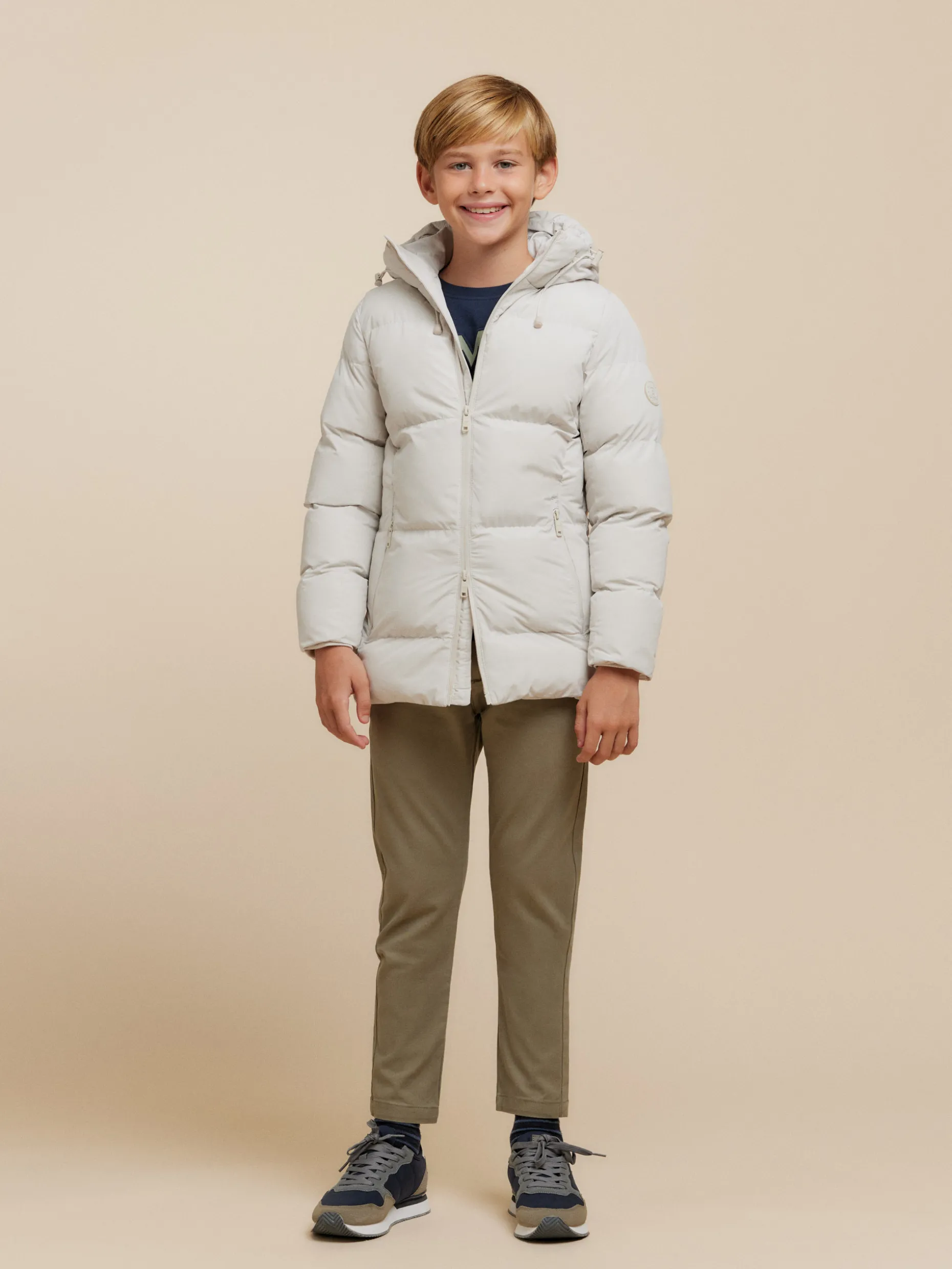 Giacca invernale SkyWear Junior con cappuccio - Piumino termico impermeabile per bambini, design esclusivo Alvaro Moreno (Taglie 3-12 anni)