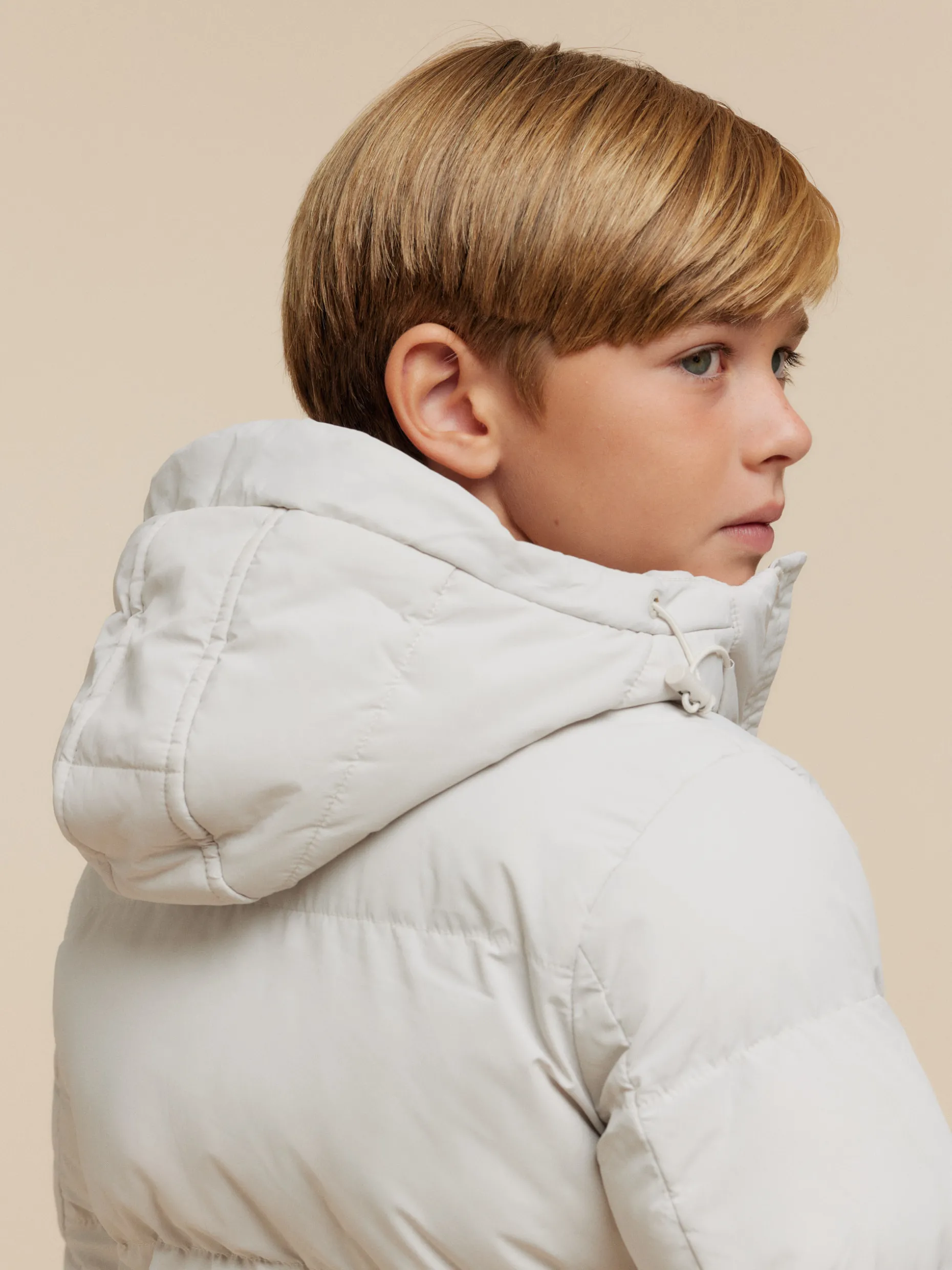Giacca invernale SkyWear Junior con cappuccio - Piumino termico impermeabile per bambini, design esclusivo Alvaro Moreno (Taglie 3-12 anni)