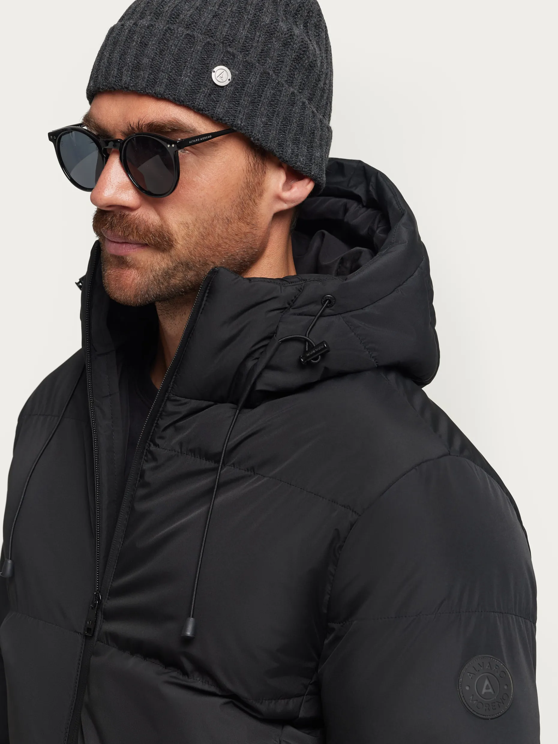 Giacca Invernale Skywear Techwear Impermeabile con Cappuccio - Parka Stile Urbano Moderno | Abbigliamento Outdoor di Tendenza by Alvaro Moreno