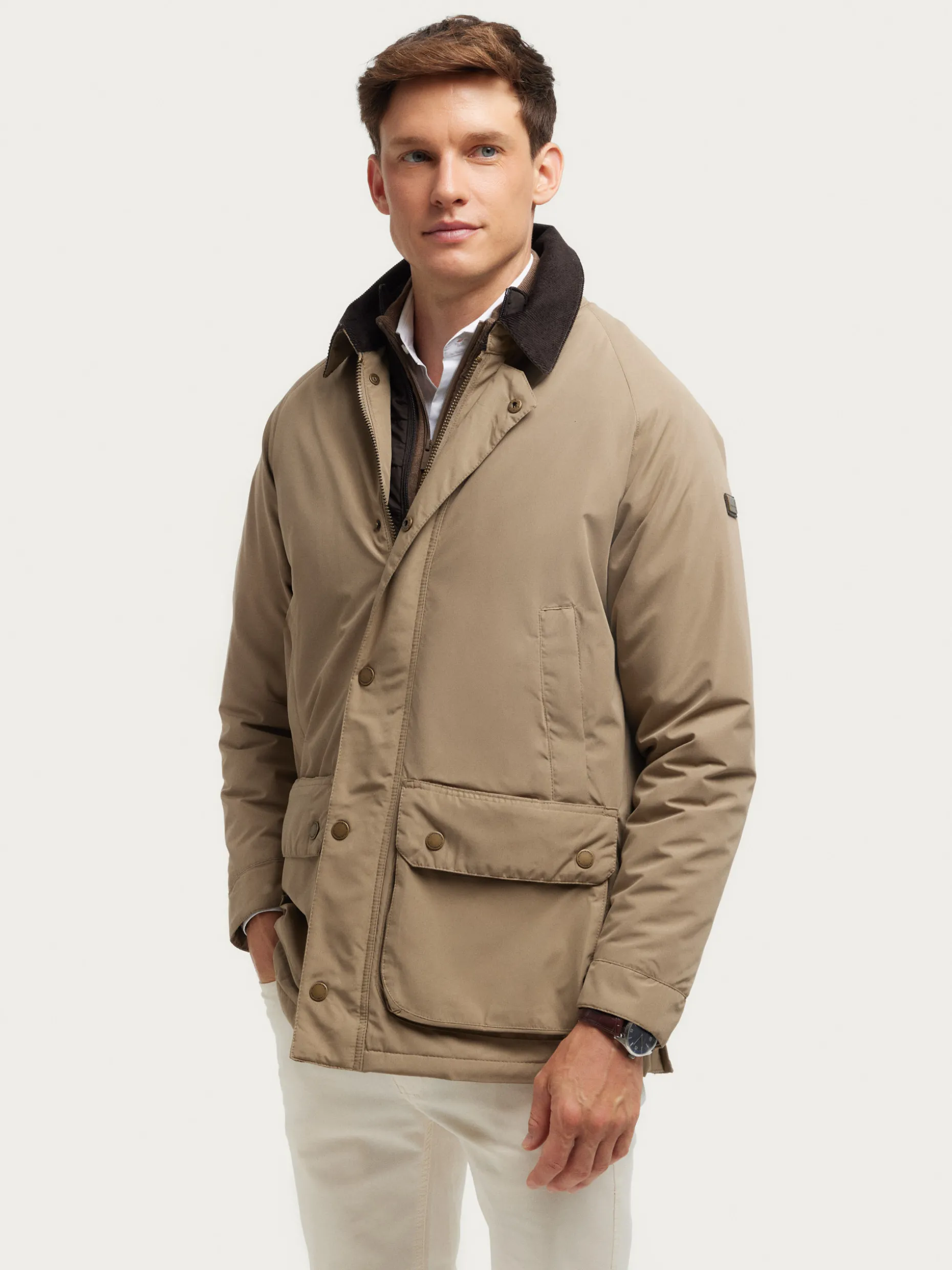 Alvaro Moreno - Cappotto Parka Elegante con Cappuccio, Stile Urbano Autunno-Inverno 2024 

(：、，，)