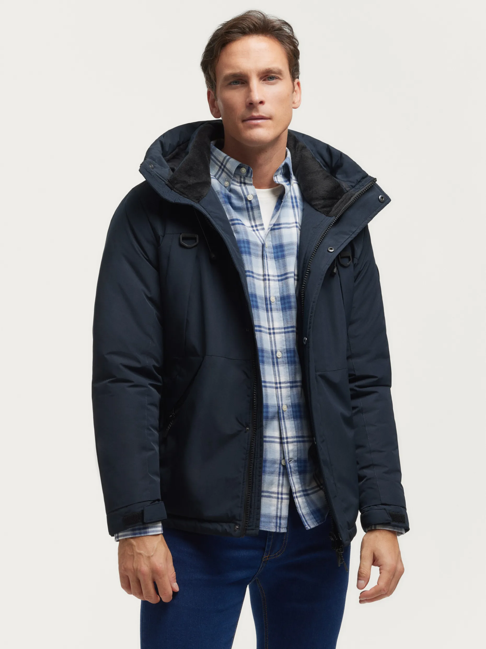 Giacca Trekking Impermeabile con Design Avanzato - Parka Tecnico per Escursioni | Collezione Outdoor Alvaro Moreno
(:,「|」「•」)