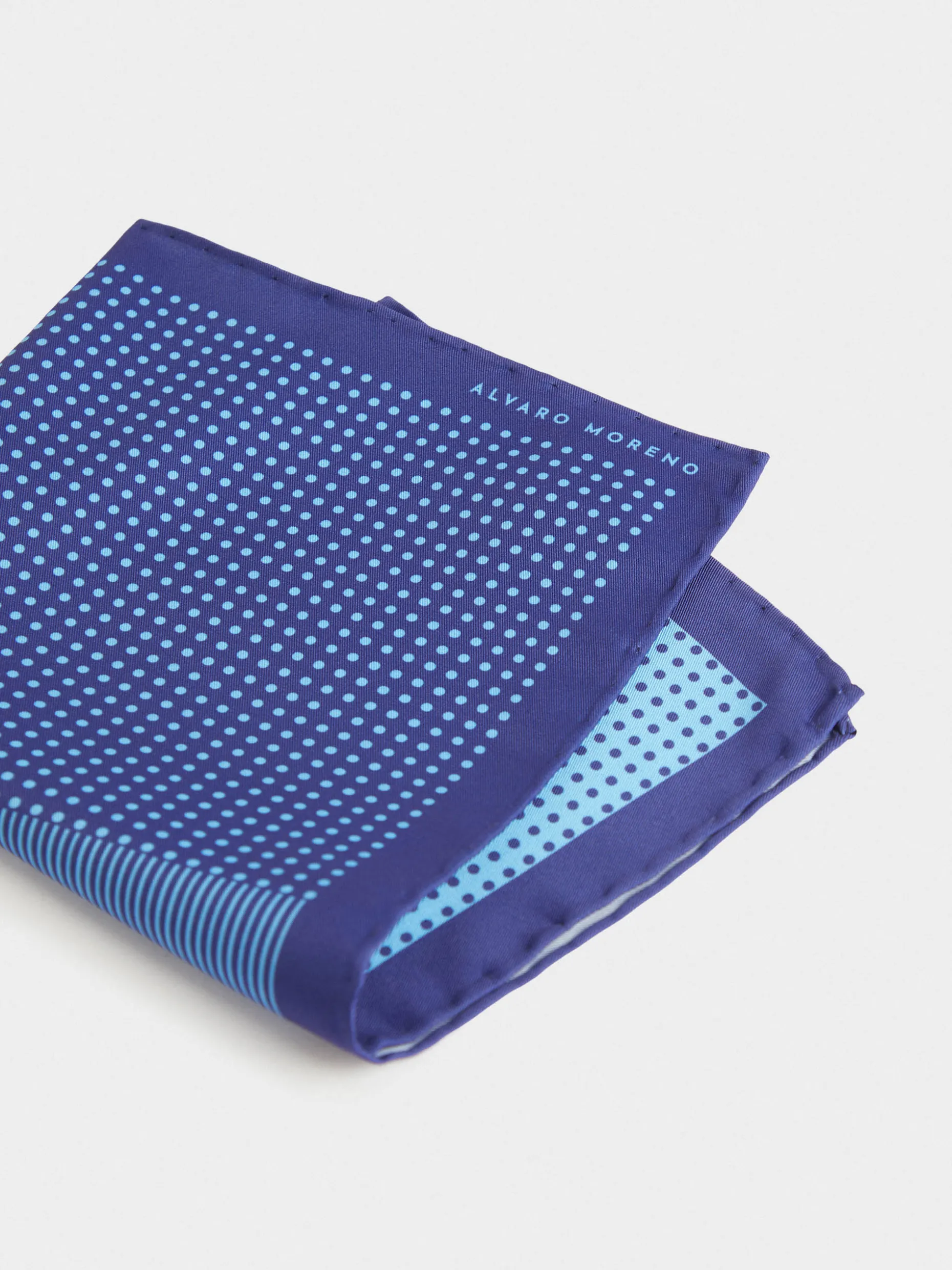 Alvaro Moreno – Foulard con Stampa Unica, Design Esclusivo e Qualità Premium a Prezzo Accessibile