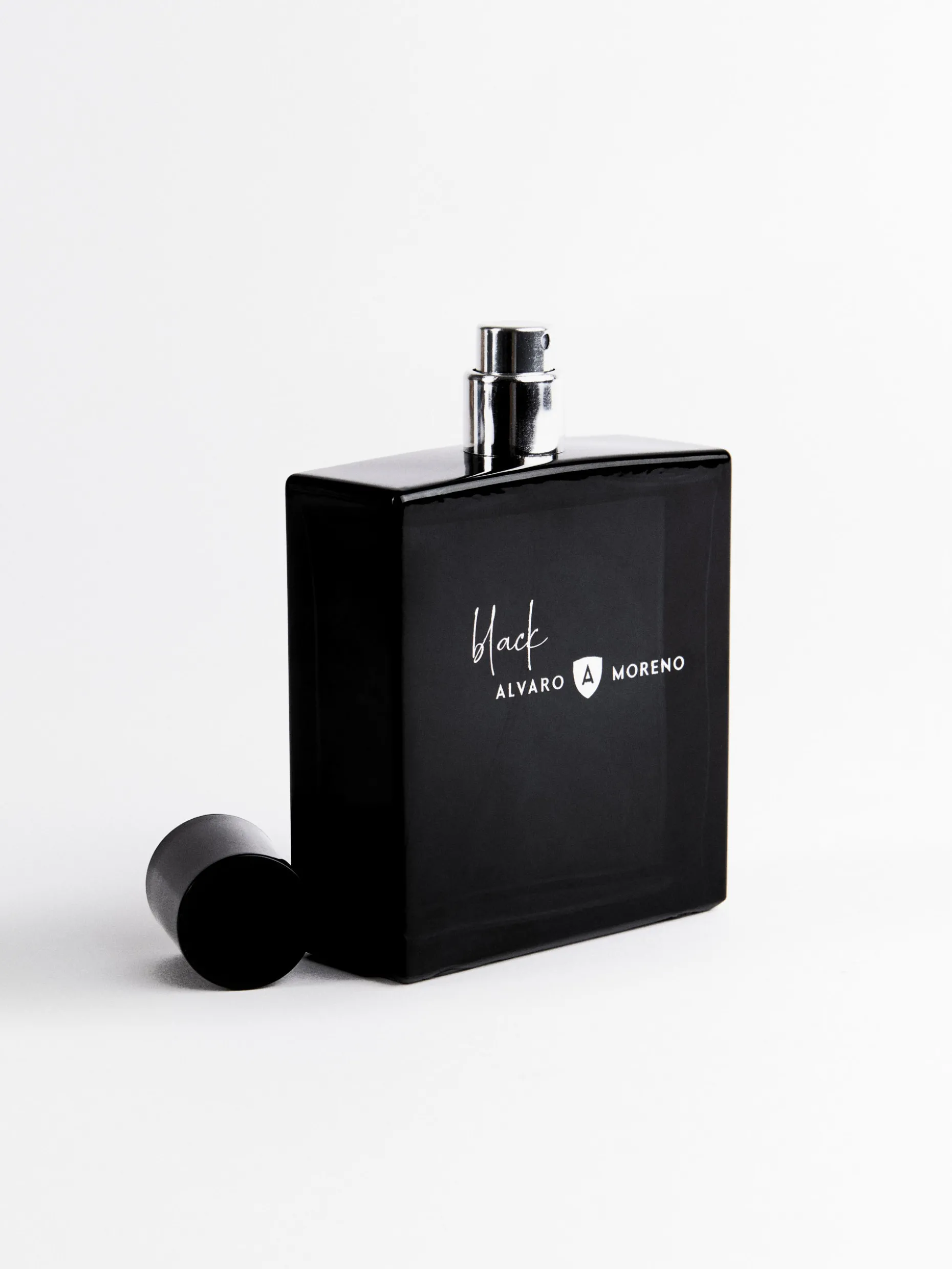 Profumo AM Nero - Collezione Esclusiva di Álvaro Moreno | Scopri l'eleganza senza tempo