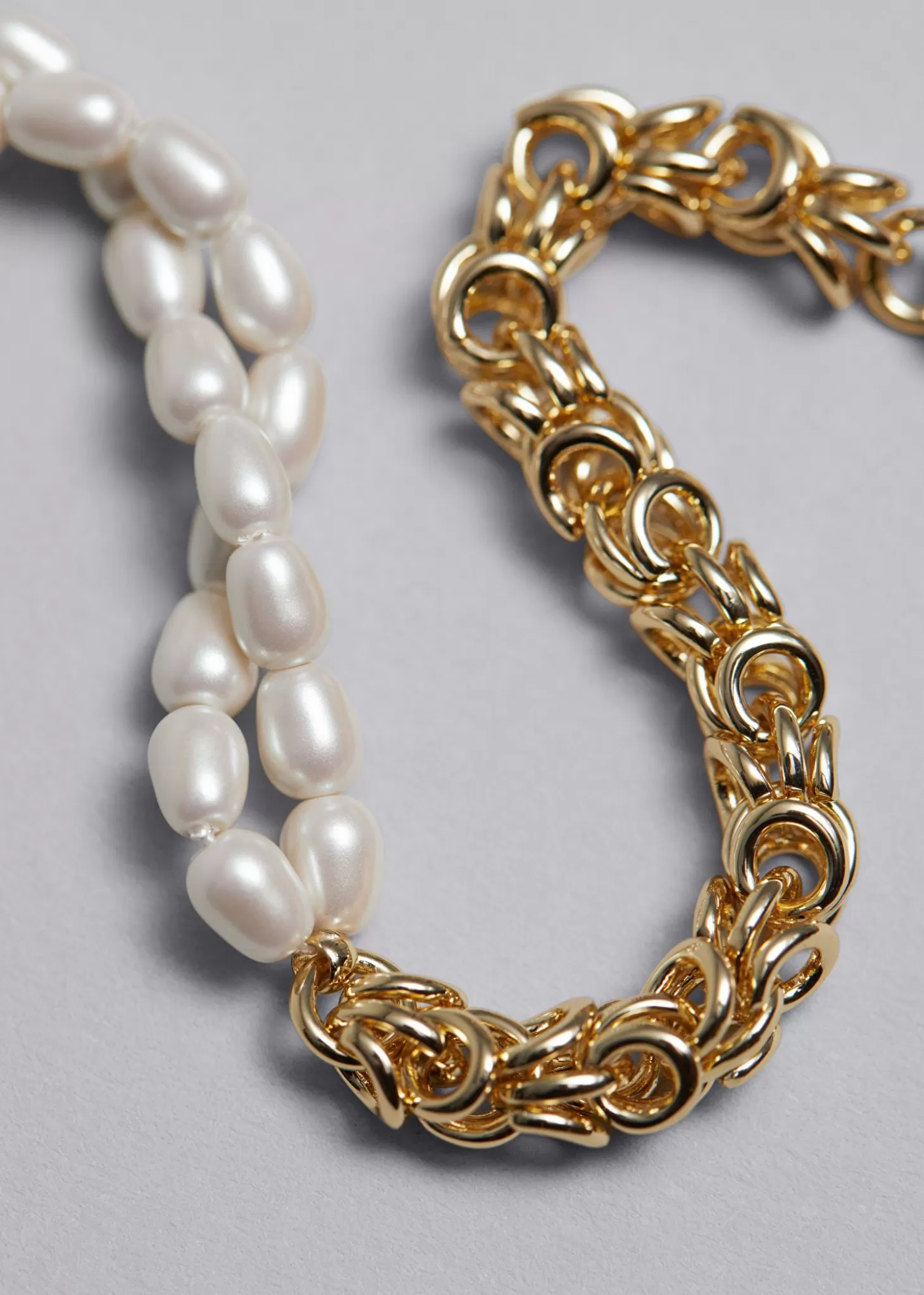 Gioielli Stories - Braccialetto Artigianale in Oro con Perle Naturali, Design Elegante per Donne Raffinate