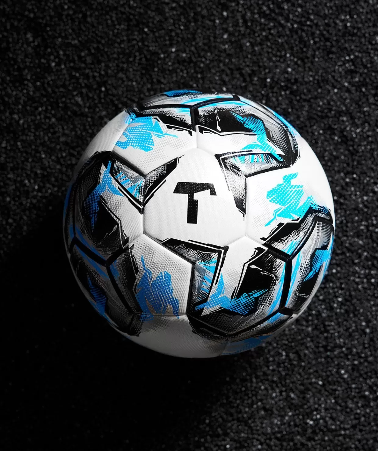 T1TAN Pro | Palla da Calcio ad Alta Precisione con Tecnologia di Controllo Assoluto