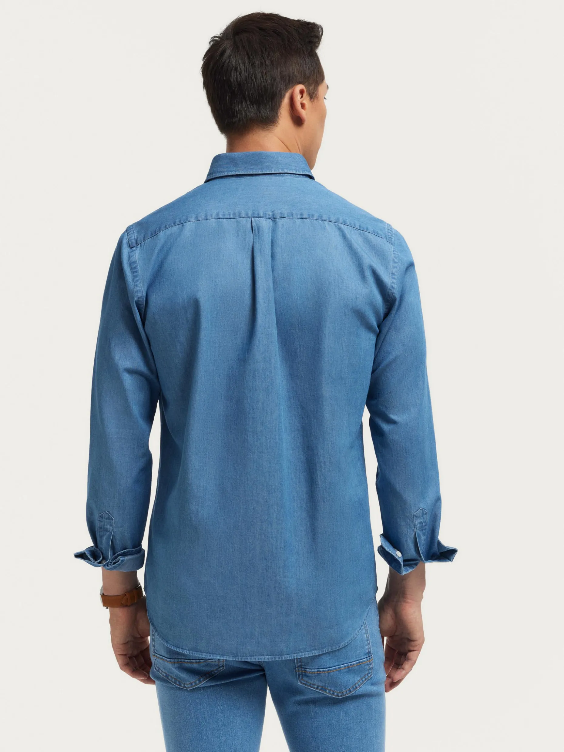 Denim Essentials: Maglietta Casual Alvaro Moreno con Design Moderno e Tessuto Resistent - Stile Unico per il Tuo Guardaroba Urbano