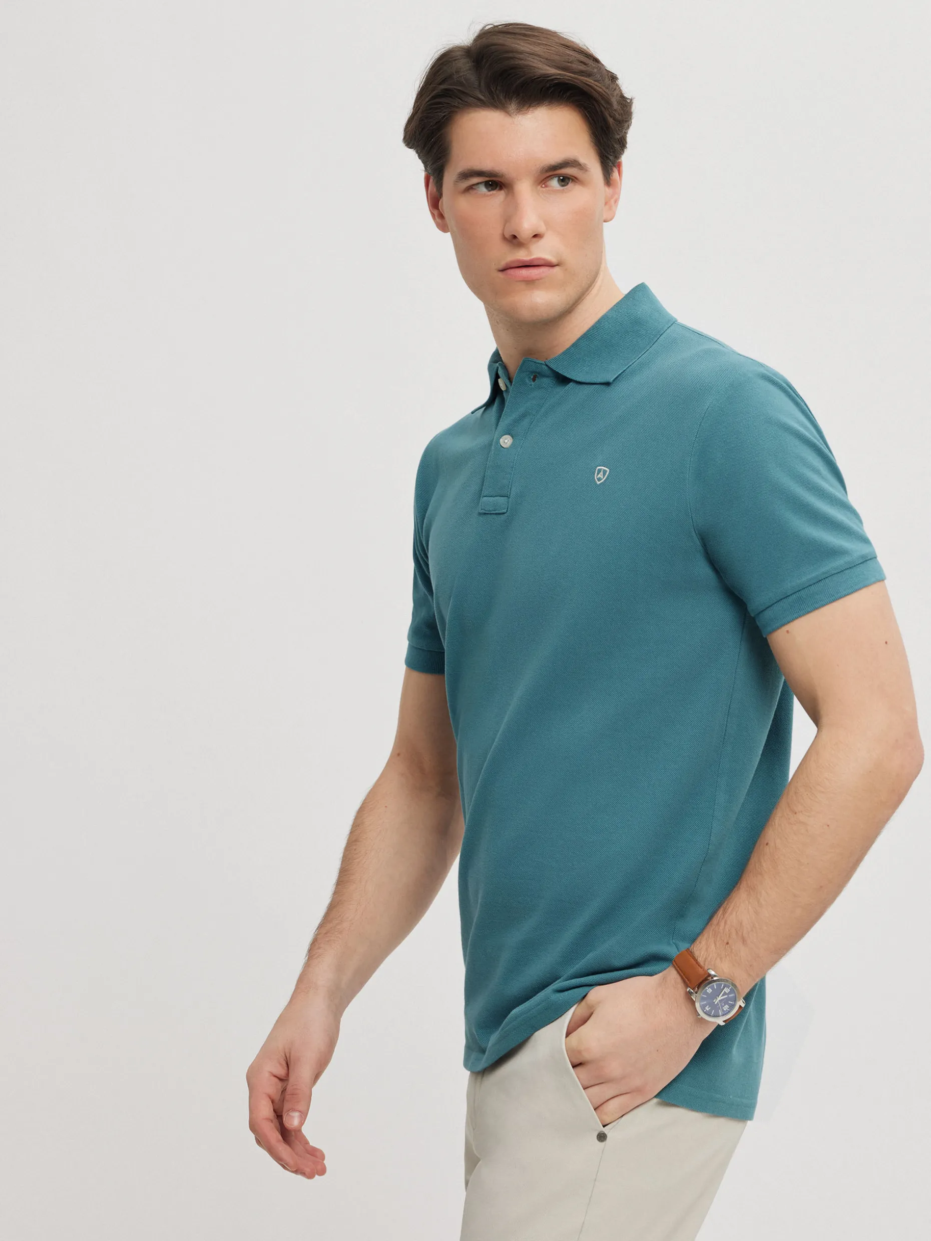 Maglietta Polo Classica Alvaro Moreno - Design Elegante e Conforto Naturale