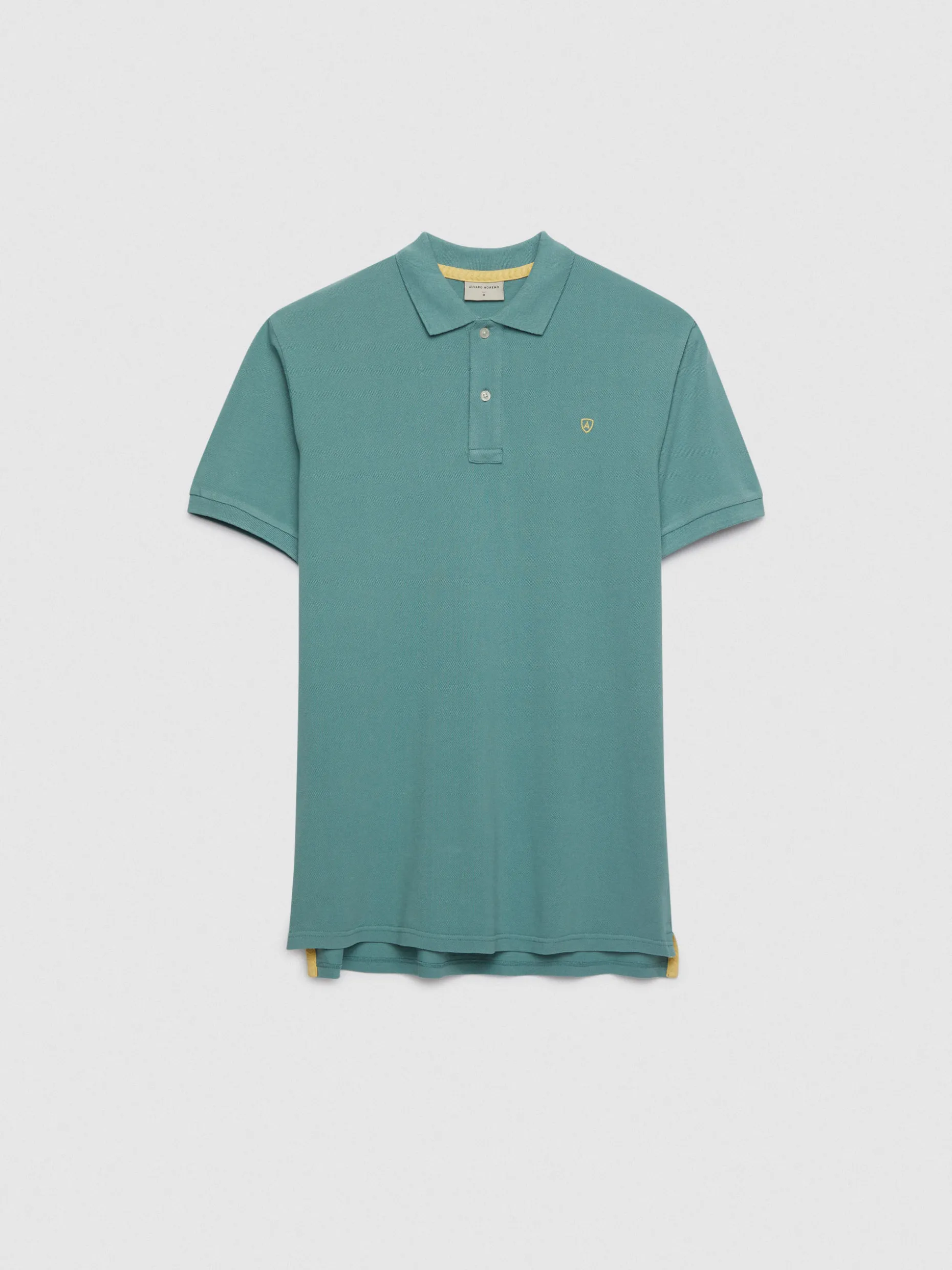 Maglietta Polo Classica | Outlet Ufficiale Alvaro Moreno - Stile Senza Tempo e Comfort Premium 

Abbinamento Perfetto per il Tuo Guardaroba | Offerte Esclusive su Moda Intramontabile