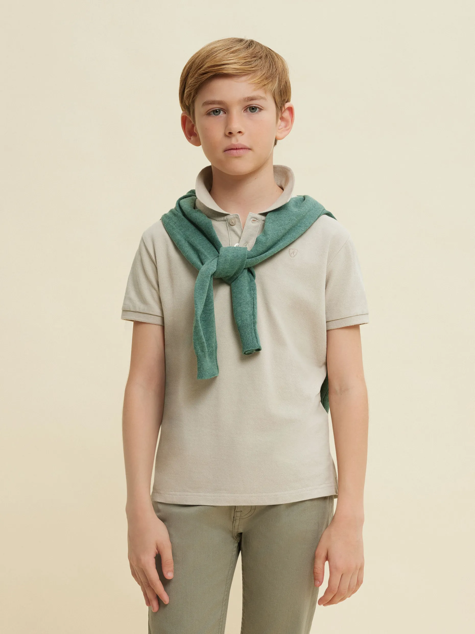 Polo Junior Stile Osaka di Alvaro Moreno - Prezzi Imperdibili per la Tua Estate!
