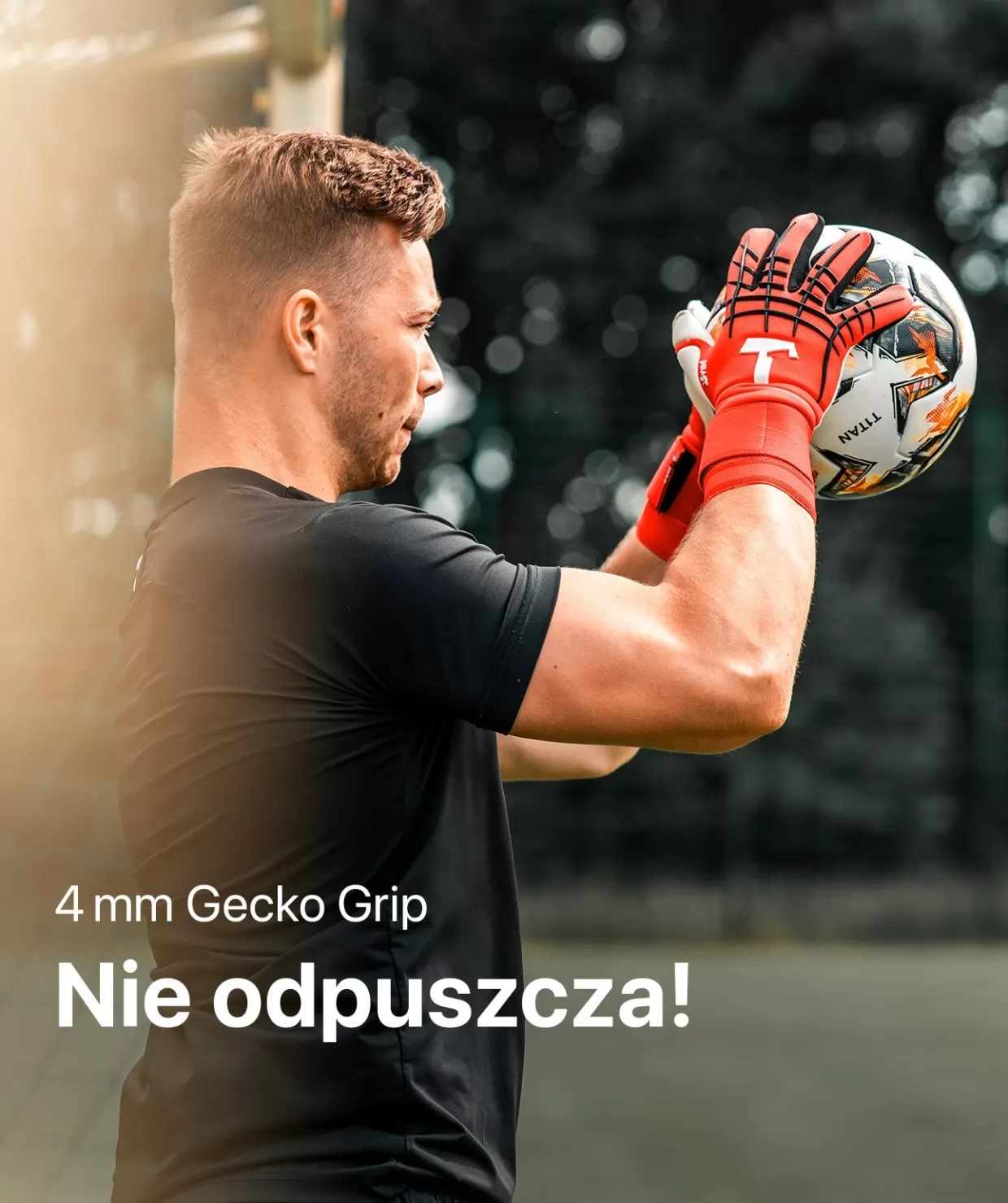 Guanti Junior Beast T1-TAN Pro 3.0 - Linea Rossa Fuoco per Allenamenti Dinamici | Design Sportivo con Tecnologia Antiscivolo | Ideali per Giovani Atleti Ambiziosi