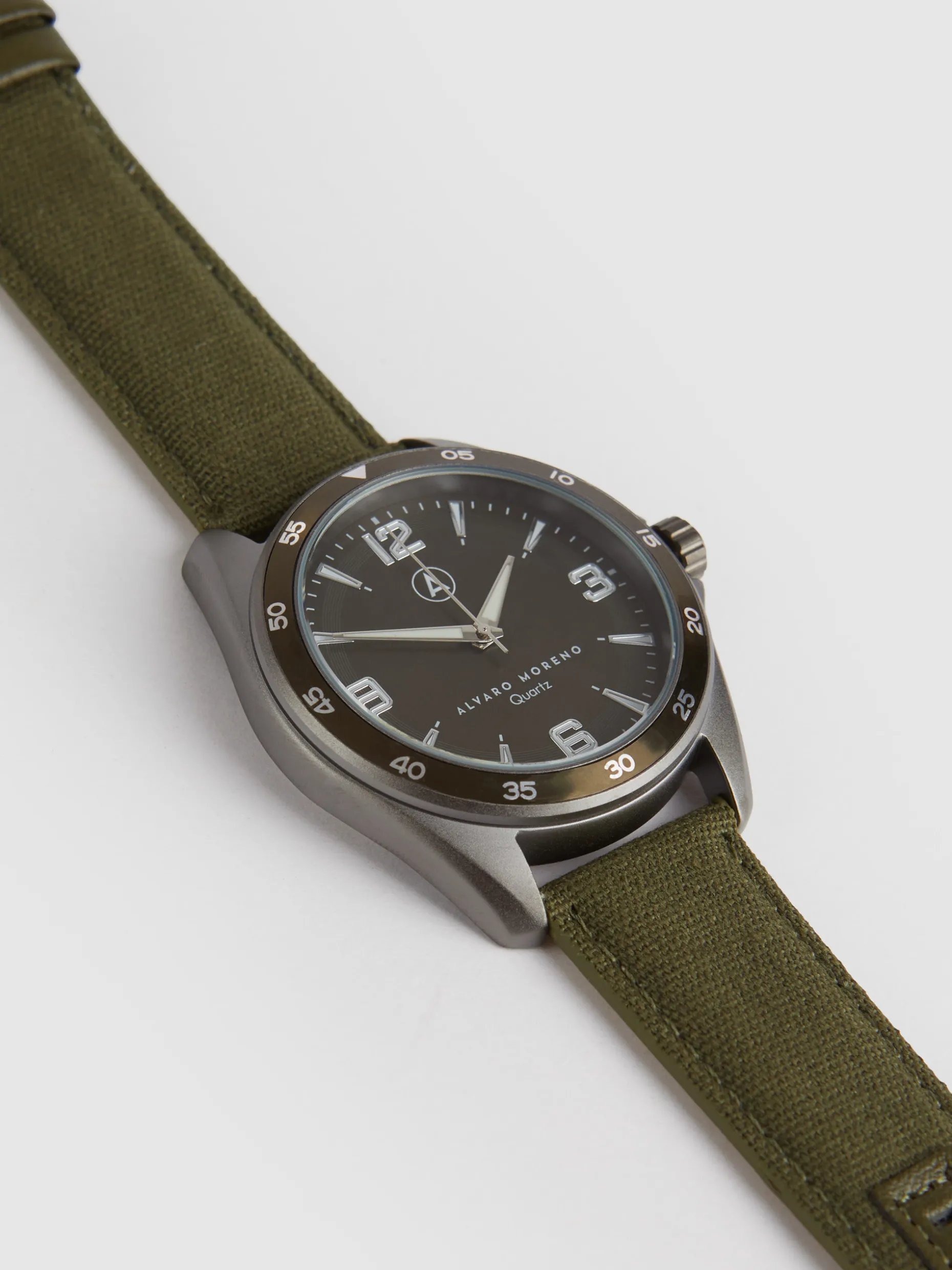 Orologio da Polso Alvaro Moreno in Tela con Movimento al Quarzo - Design Moderno e Prezzo Competitivo | Confezione Elegante per Uomo