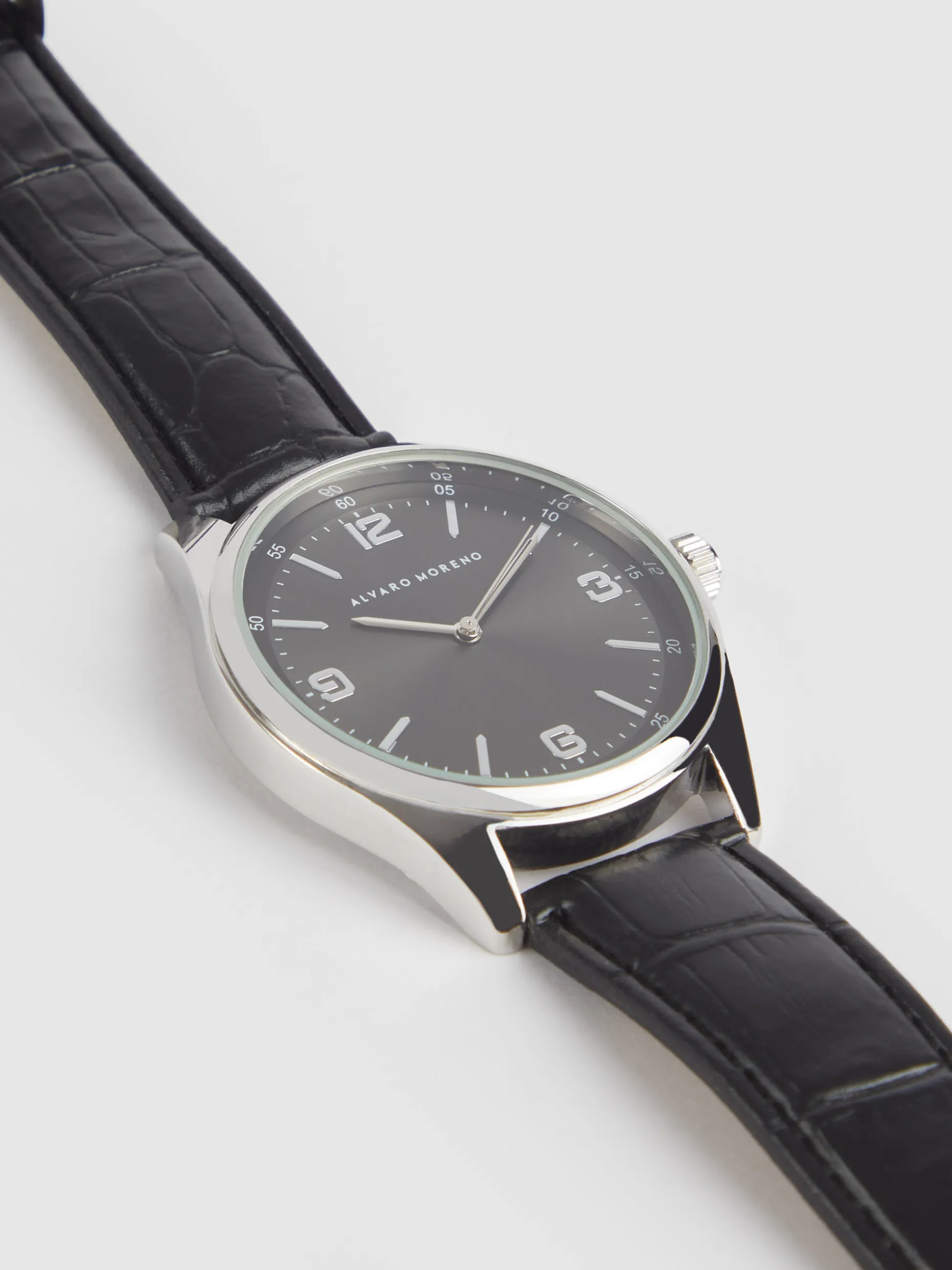 Orologio Club di Alvaro Moreno - Design Elegante con Prezzo Conveniente