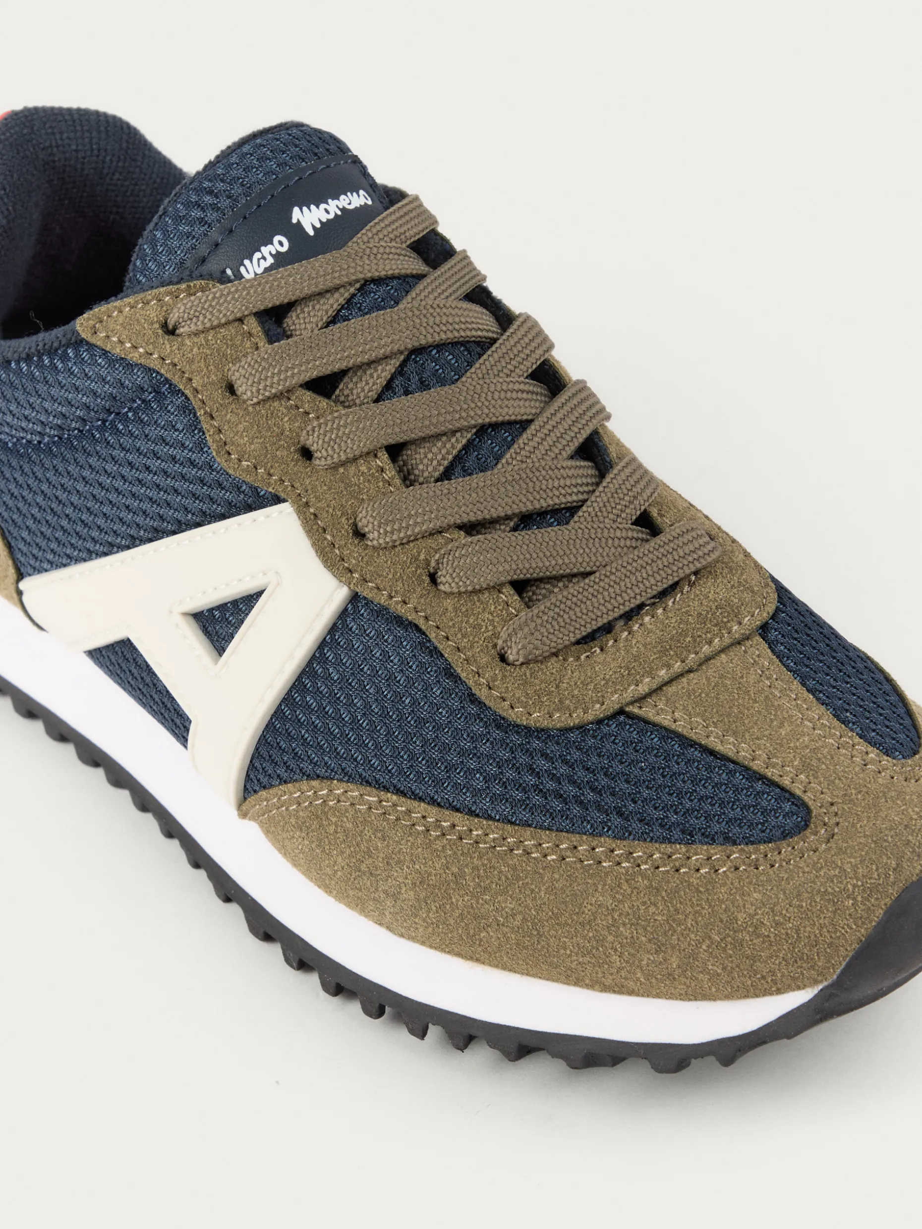 Aston Junior: Scarpe Sportive per Bambini Stilose - Collezione Alvaro Moreno