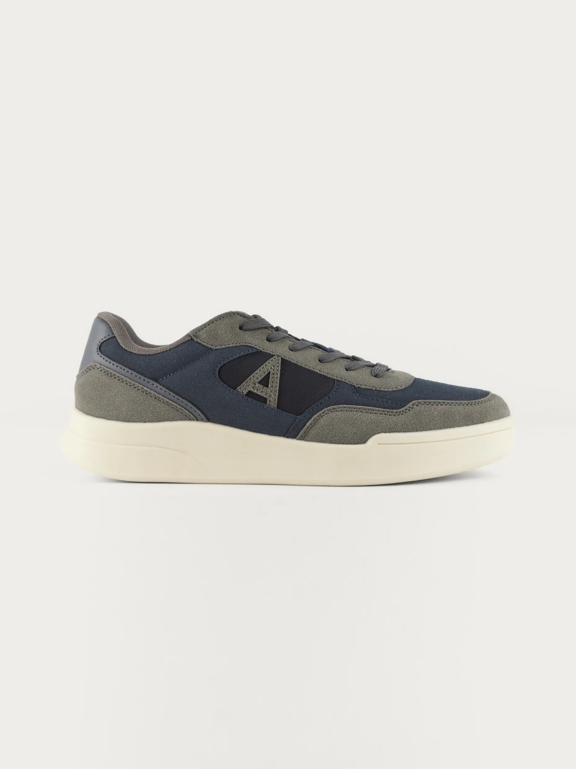 Scarpe Sportive Brussels di Alvaro Moreno - Design Moderno e Prezzi Accessibili