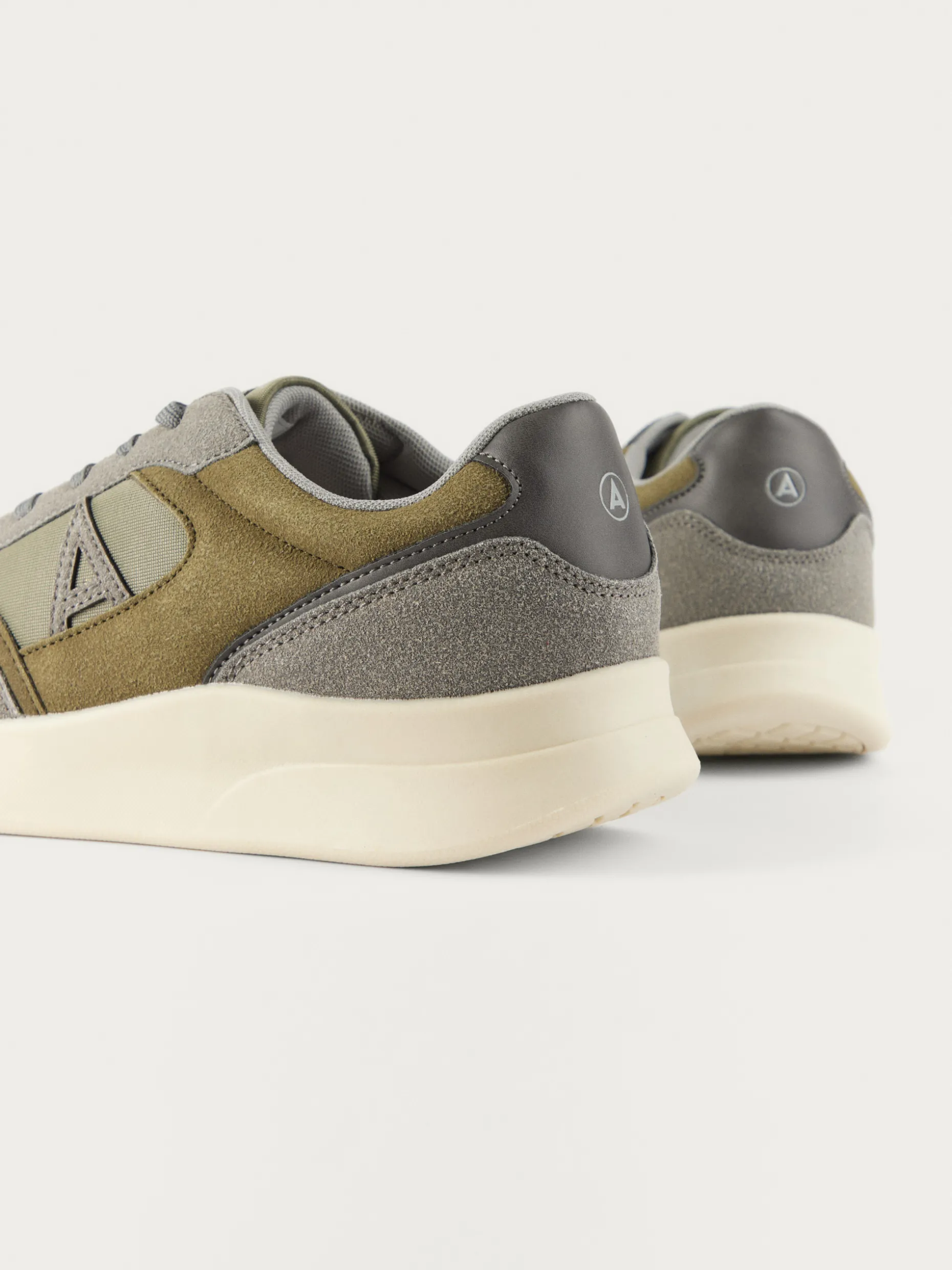 Scarpe da Ginnastica Brussels | Design Firmato Alvaro Moreno - Stile Iconico e Conforto Avanzato per Look Urbani
